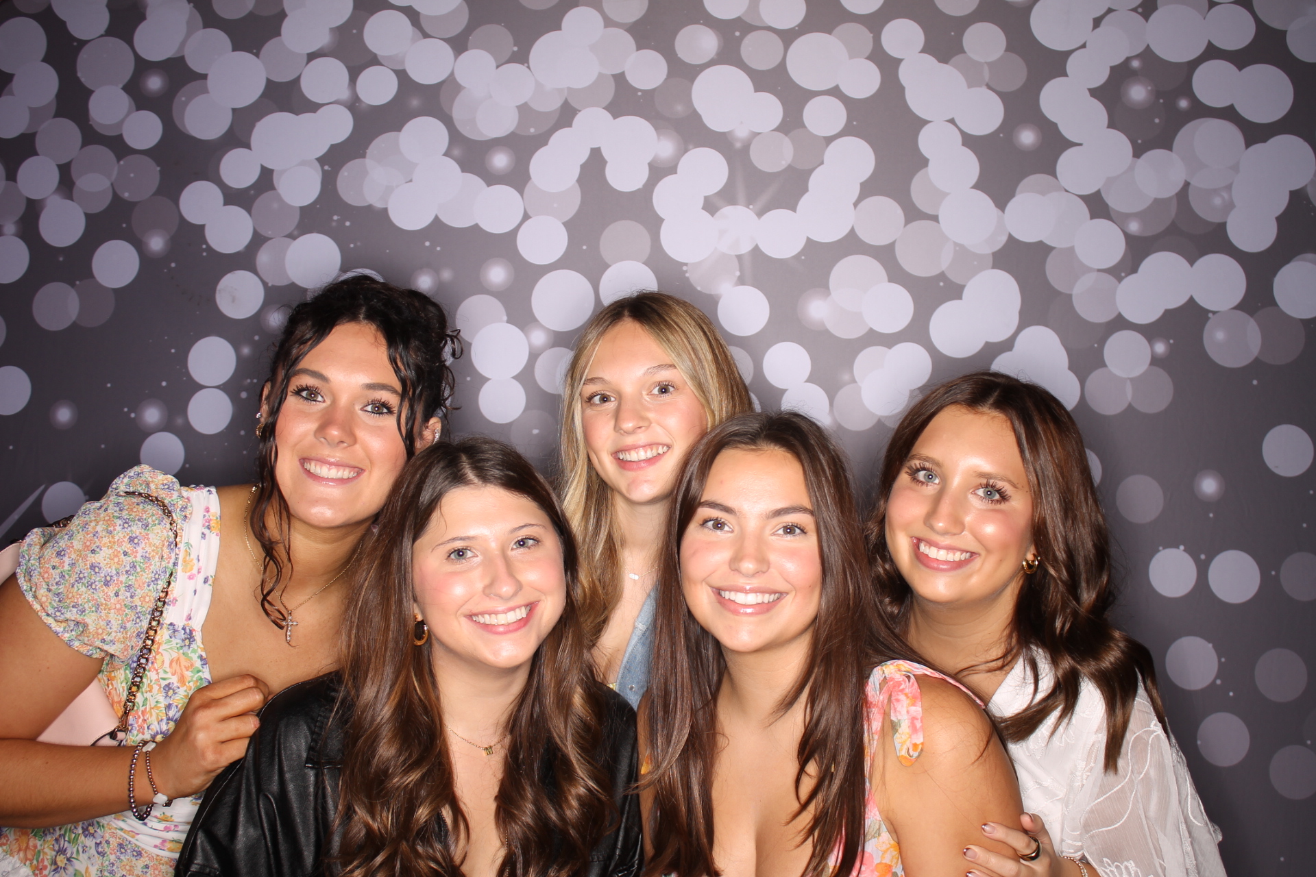 ZTA Semi Formal  | View more photos from the event at gallery.photoboothcincy.com/u/PhotoBoothCincy/ZTA-Semi-Formal