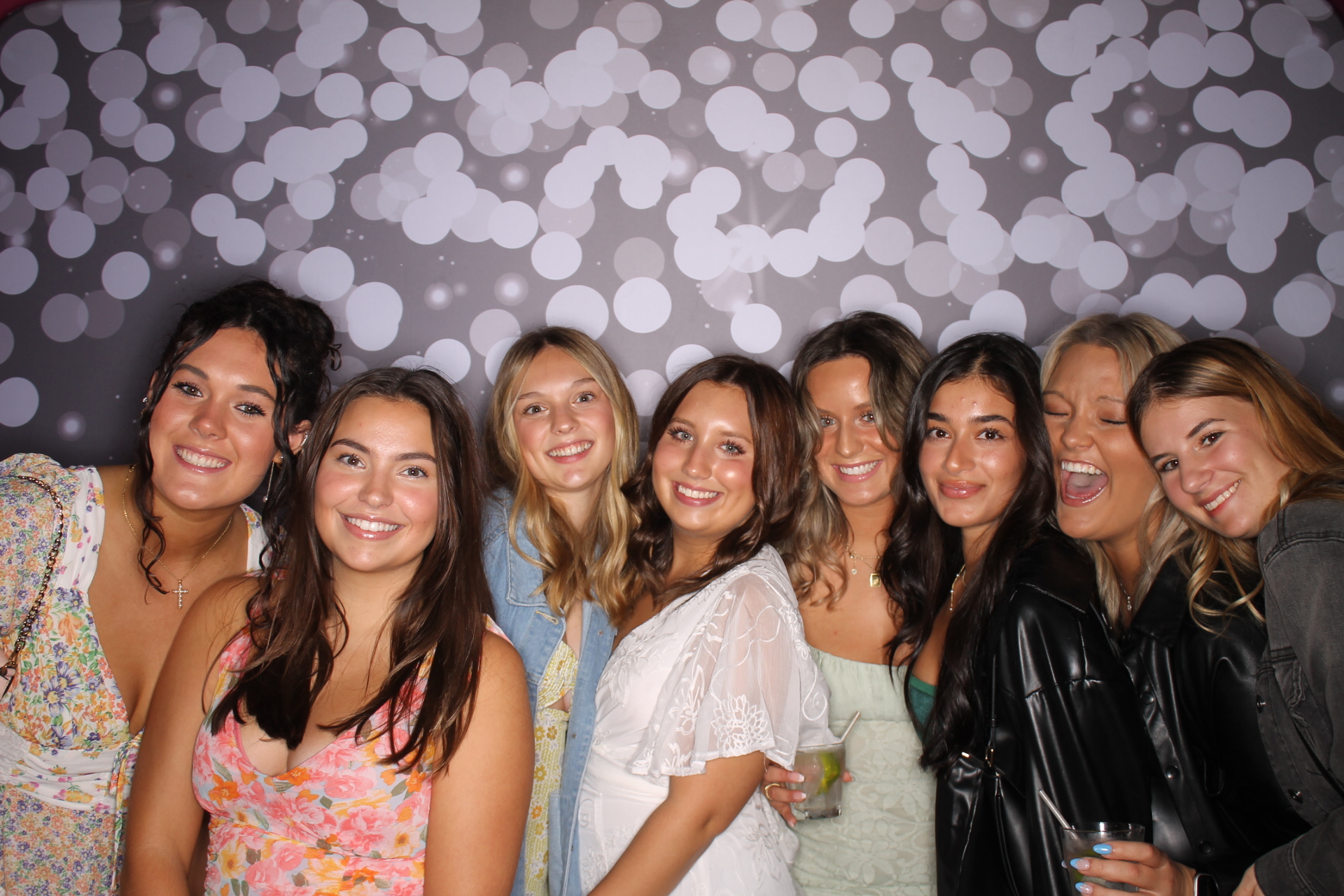 ZTA Semi Formal  | View more photos from the event at gallery.photoboothcincy.com/u/PhotoBoothCincy/ZTA-Semi-Formal