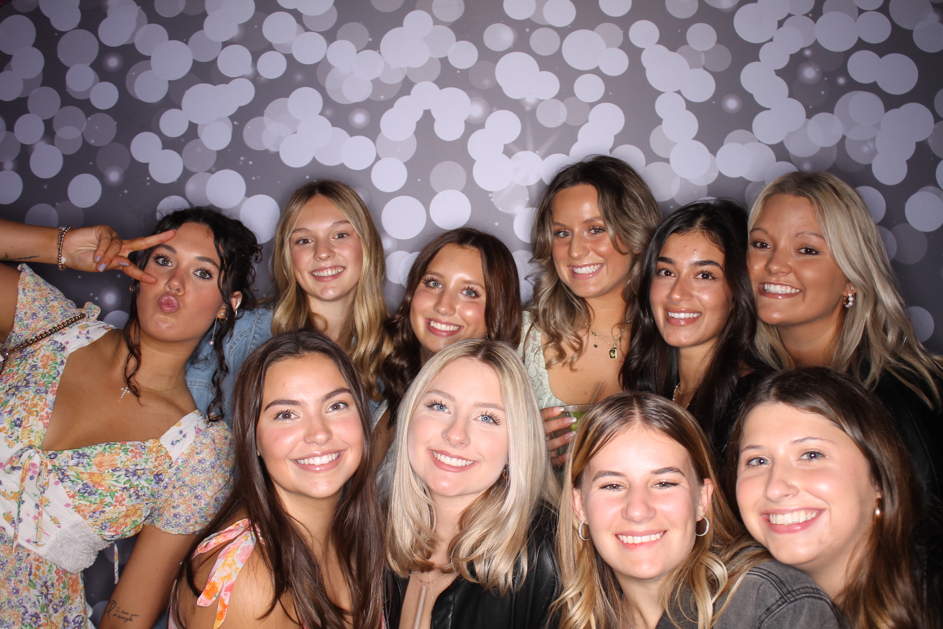 ZTA Semi Formal  | View more photos from the event at gallery.photoboothcincy.com/u/PhotoBoothCincy/ZTA-Semi-Formal