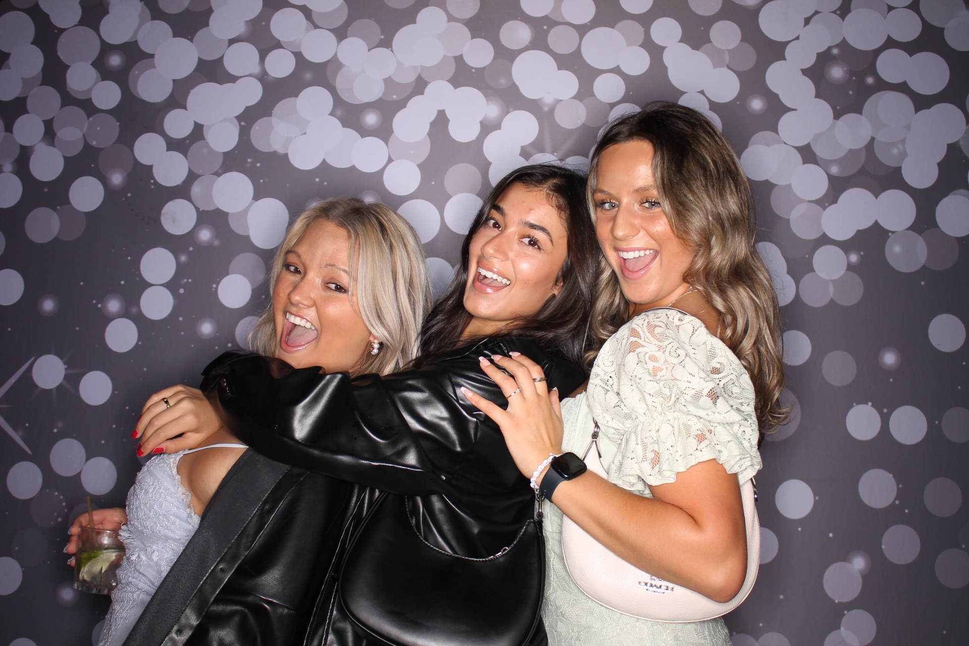 ZTA Semi Formal  | View more photos from the event at gallery.photoboothcincy.com/u/PhotoBoothCincy/ZTA-Semi-Formal