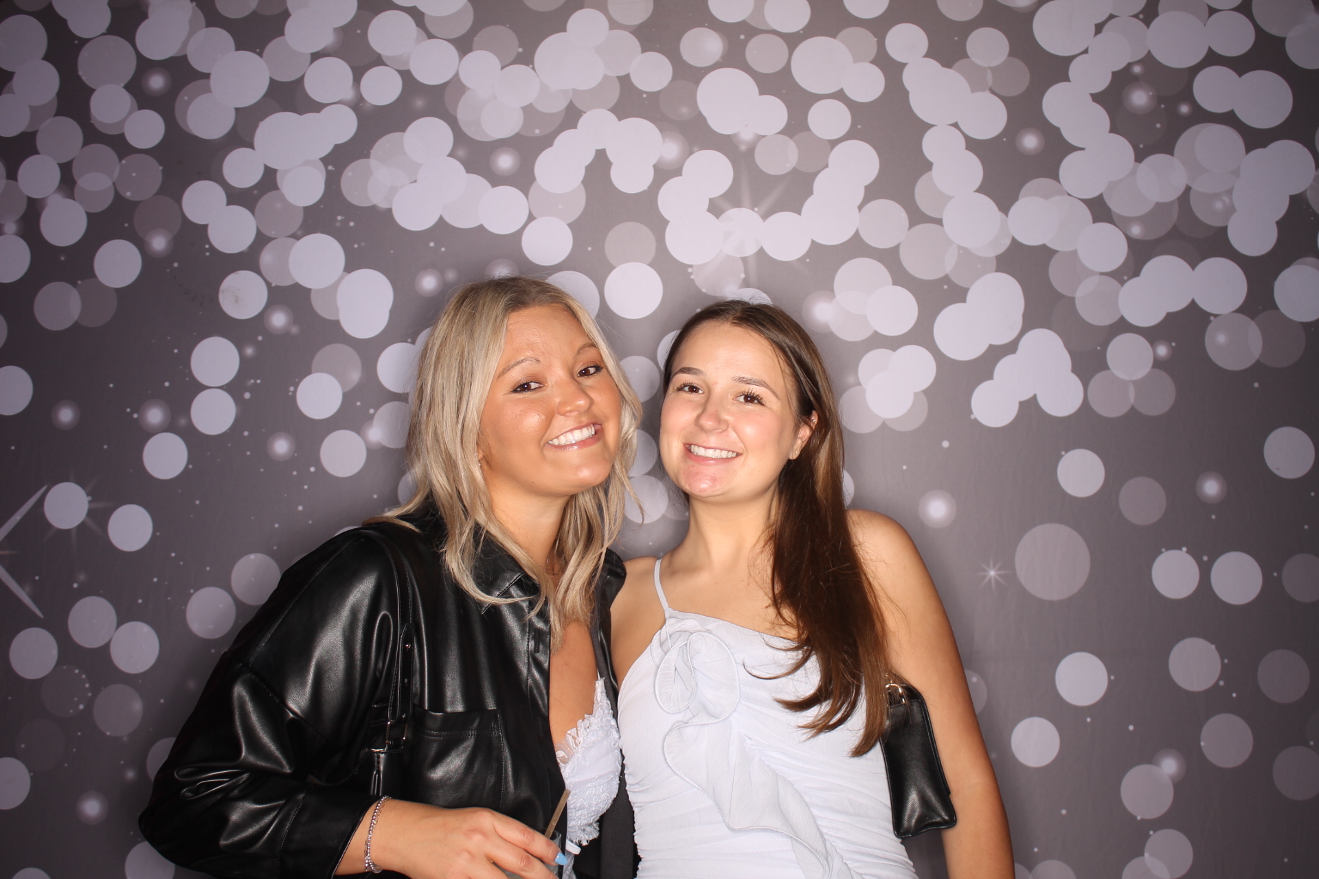 ZTA Semi Formal  | View more photos from the event at gallery.photoboothcincy.com/u/PhotoBoothCincy/ZTA-Semi-Formal