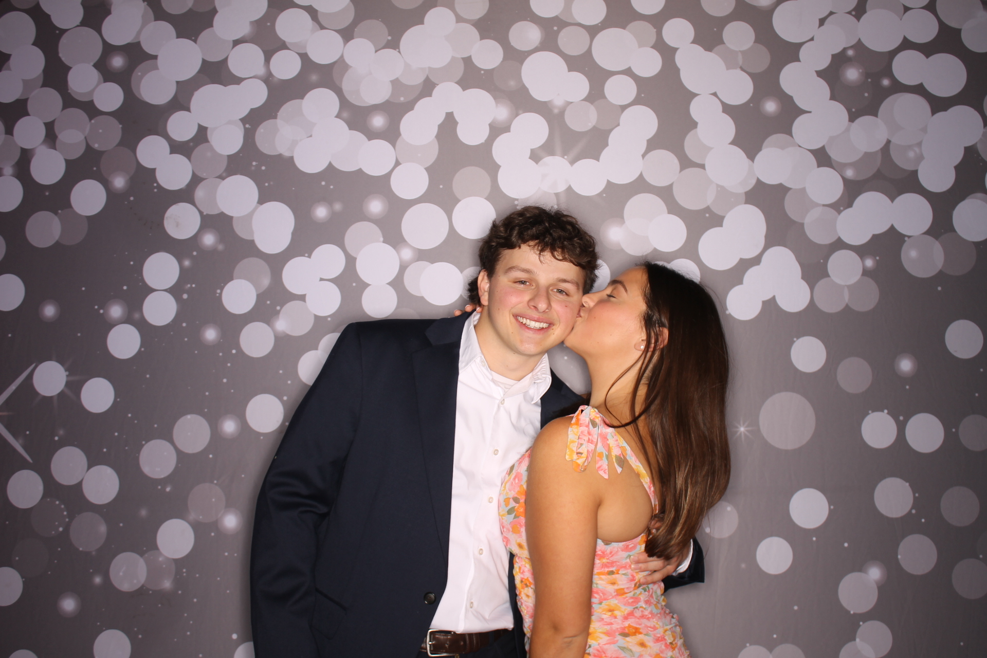 ZTA Semi Formal  | View more photos from the event at gallery.photoboothcincy.com/u/PhotoBoothCincy/ZTA-Semi-Formal