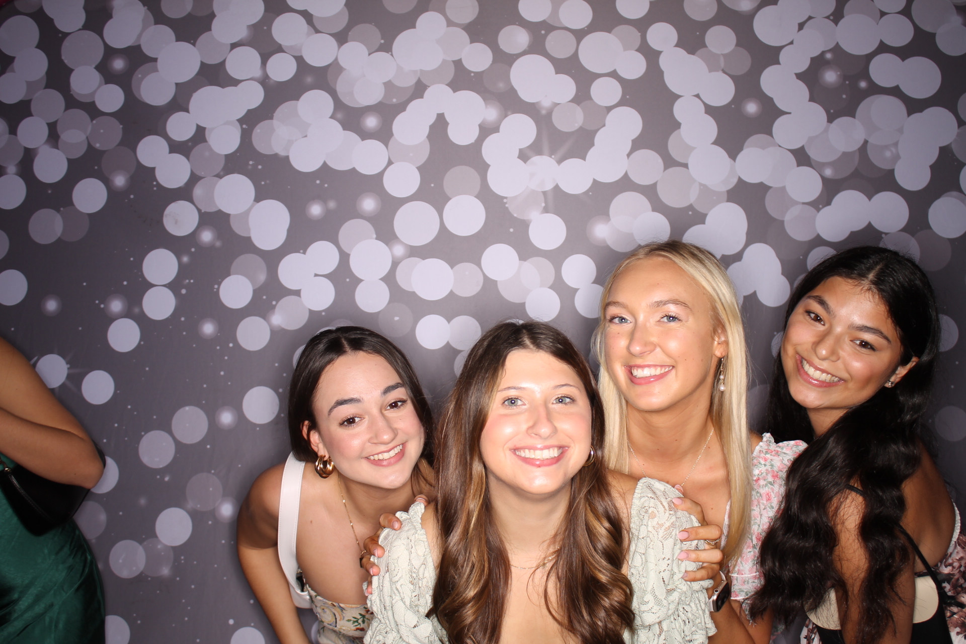 ZTA Semi Formal  | View more photos from the event at gallery.photoboothcincy.com/u/PhotoBoothCincy/ZTA-Semi-Formal