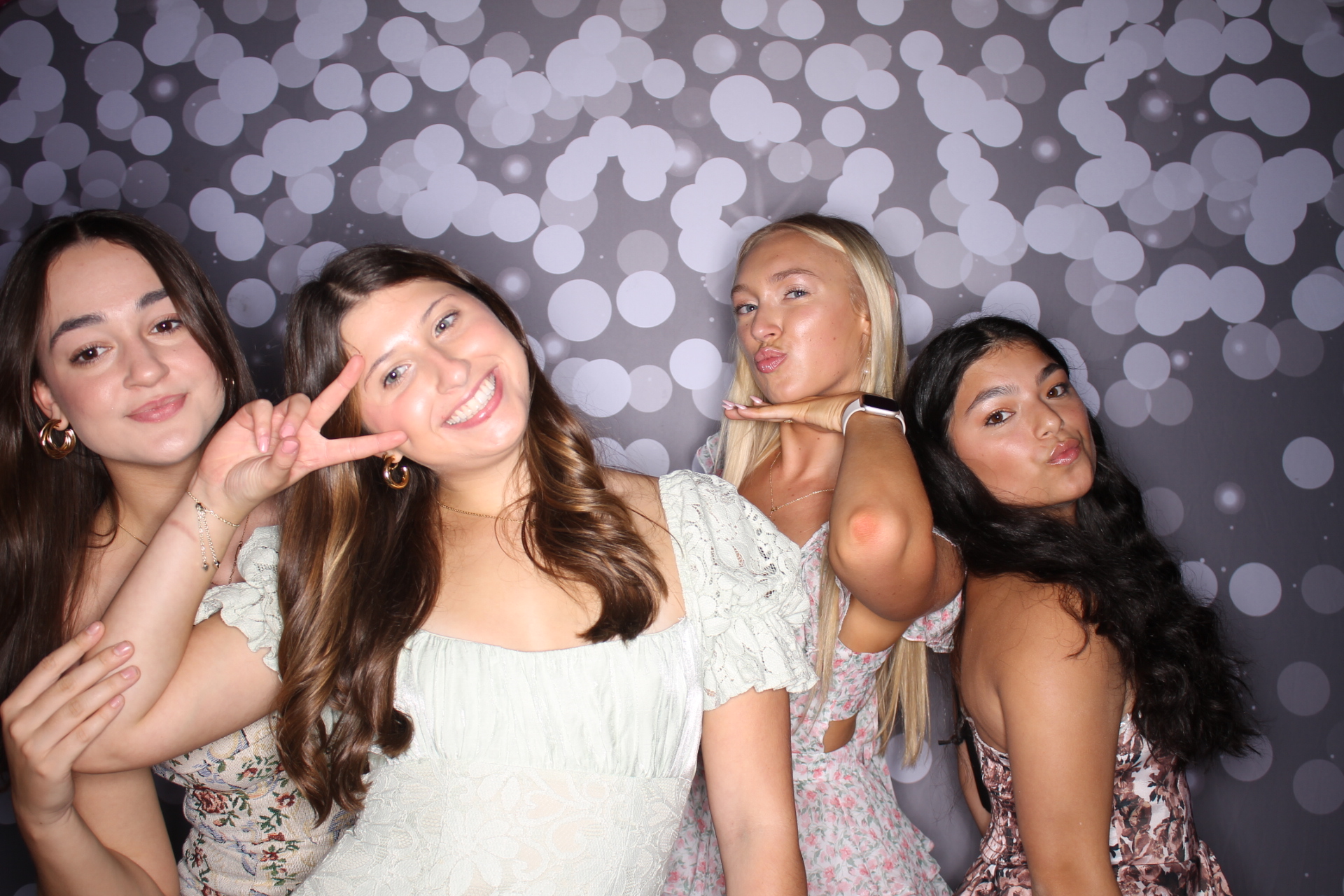 ZTA Semi Formal  | View more photos from the event at gallery.photoboothcincy.com/u/PhotoBoothCincy/ZTA-Semi-Formal