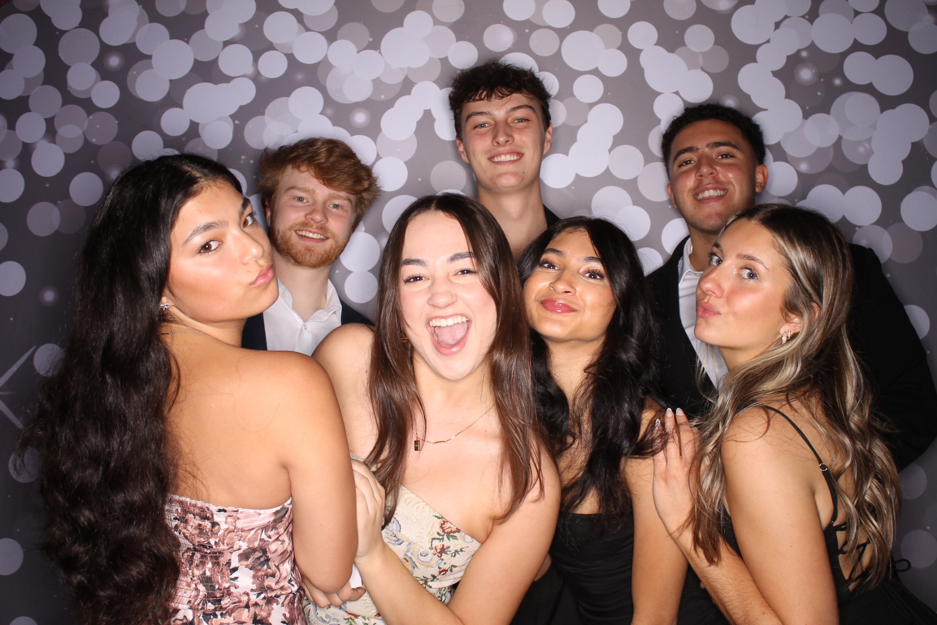ZTA Semi Formal  | View more photos from the event at gallery.photoboothcincy.com/u/PhotoBoothCincy/ZTA-Semi-Formal