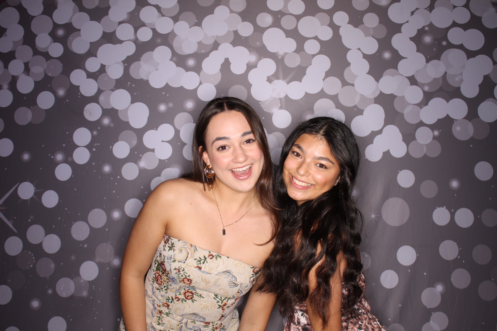 ZTA Semi Formal  | View more photos from the event at gallery.photoboothcincy.com/u/PhotoBoothCincy/ZTA-Semi-Formal