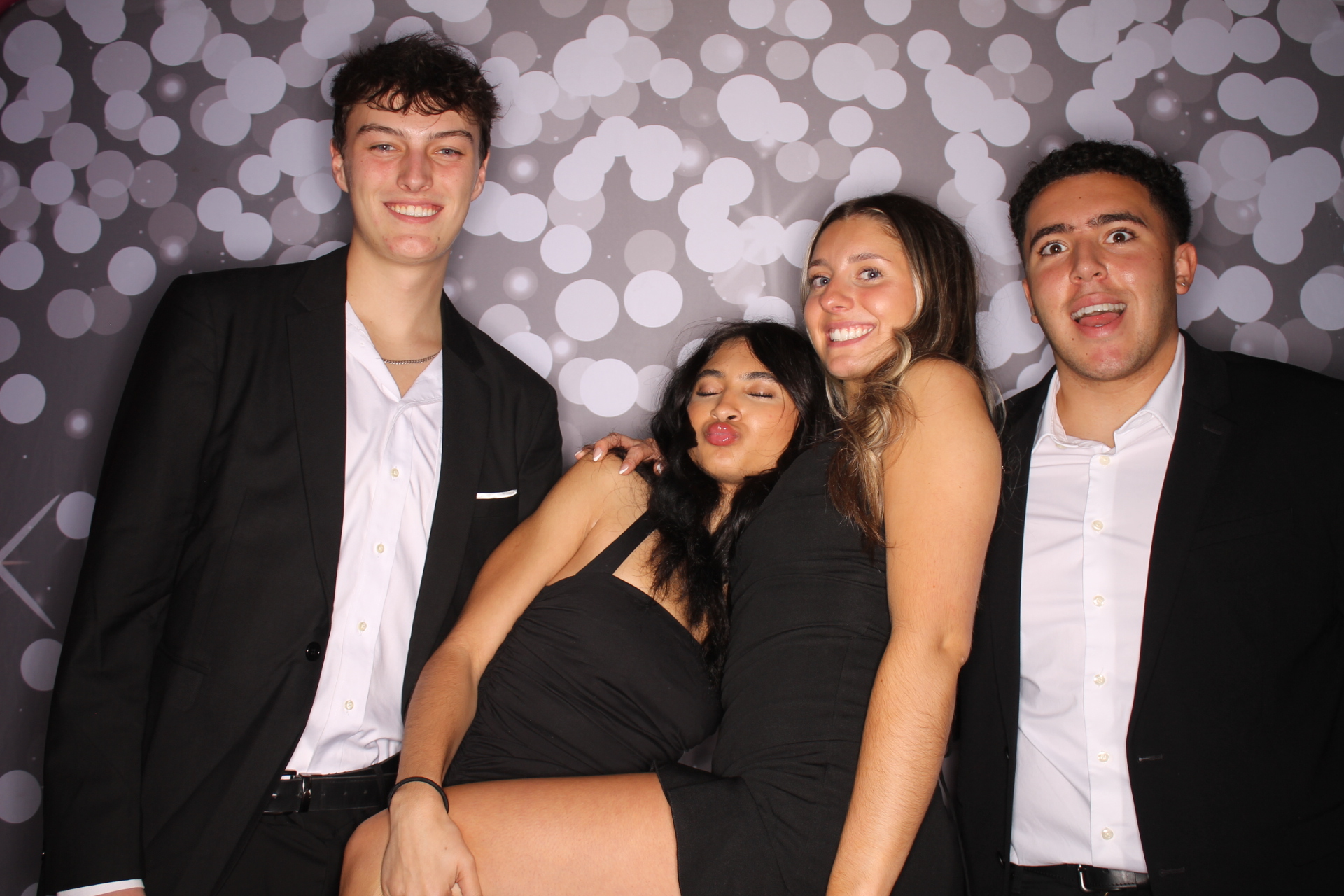 ZTA Semi Formal  | View more photos from the event at gallery.photoboothcincy.com/u/PhotoBoothCincy/ZTA-Semi-Formal
