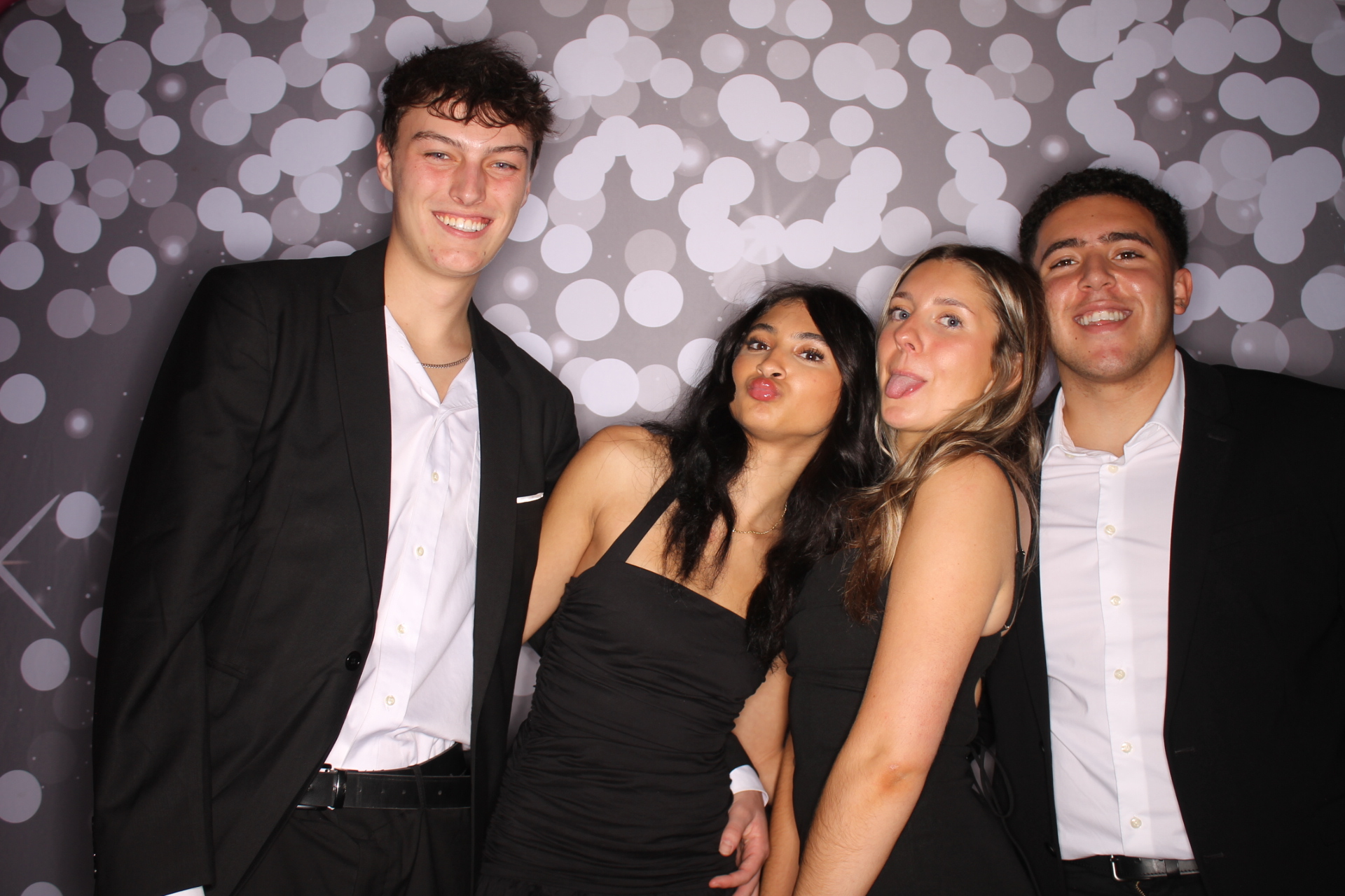 ZTA Semi Formal  | View more photos from the event at gallery.photoboothcincy.com/u/PhotoBoothCincy/ZTA-Semi-Formal