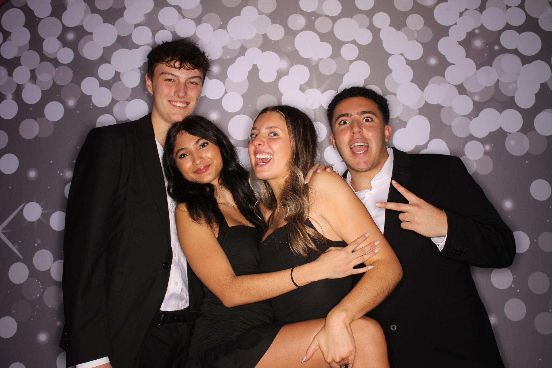 ZTA Semi Formal  | View more photos from the event at gallery.photoboothcincy.com/u/PhotoBoothCincy/ZTA-Semi-Formal