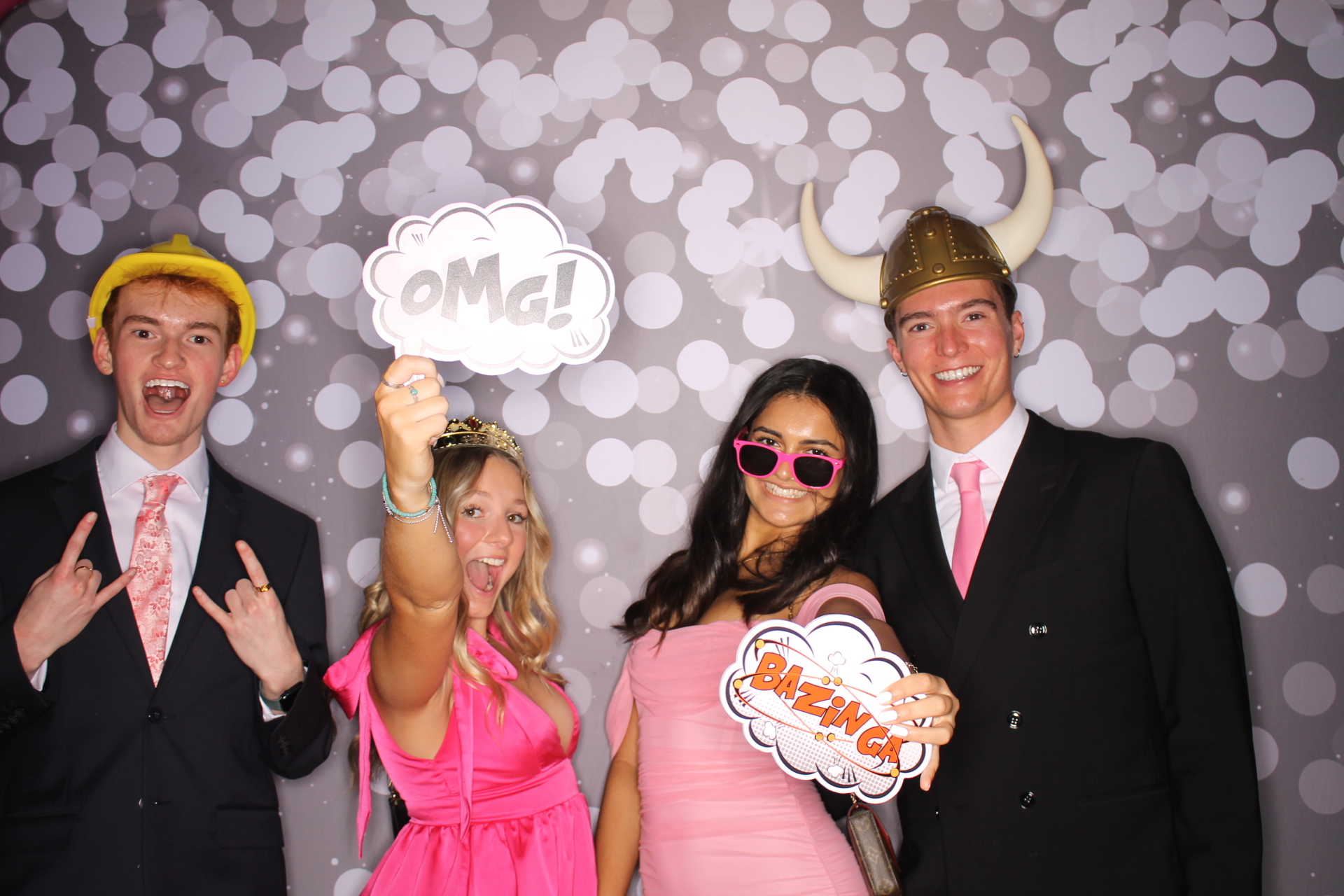 ZTA Semi Formal  | View more photos from the event at gallery.photoboothcincy.com/u/PhotoBoothCincy/ZTA-Semi-Formal