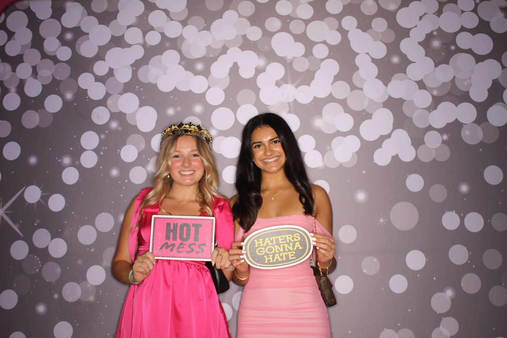 ZTA Semi Formal  | View more photos from the event at gallery.photoboothcincy.com/u/PhotoBoothCincy/ZTA-Semi-Formal