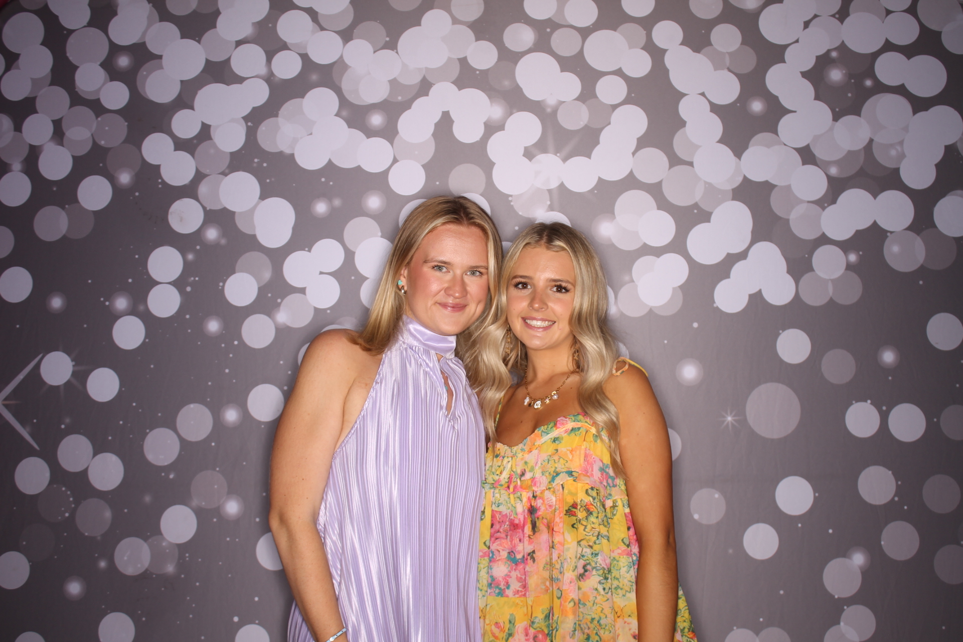 ZTA Semi Formal  | View more photos from the event at gallery.photoboothcincy.com/u/PhotoBoothCincy/ZTA-Semi-Formal
