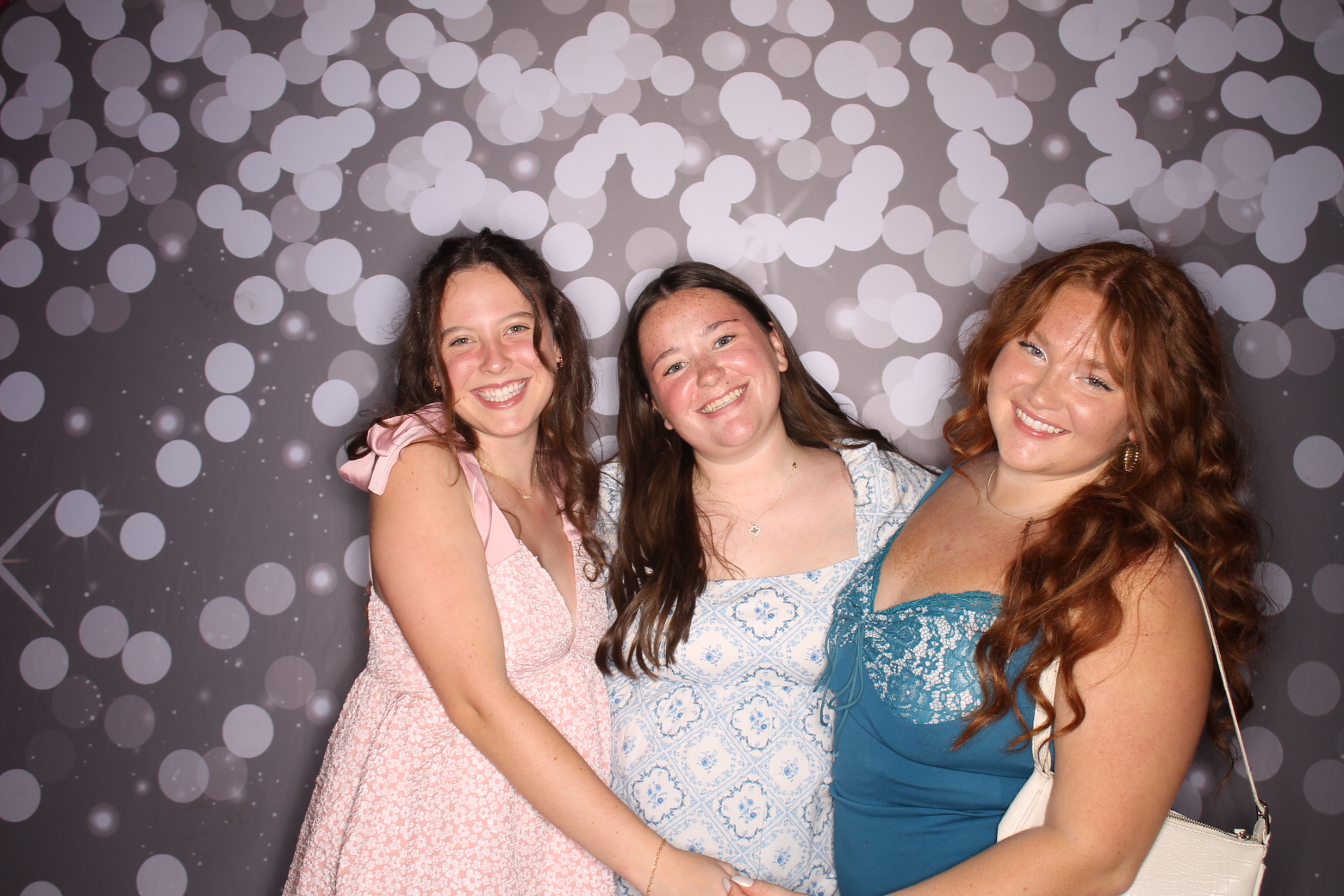 ZTA Semi Formal  | View more photos from the event at gallery.photoboothcincy.com/u/PhotoBoothCincy/ZTA-Semi-Formal