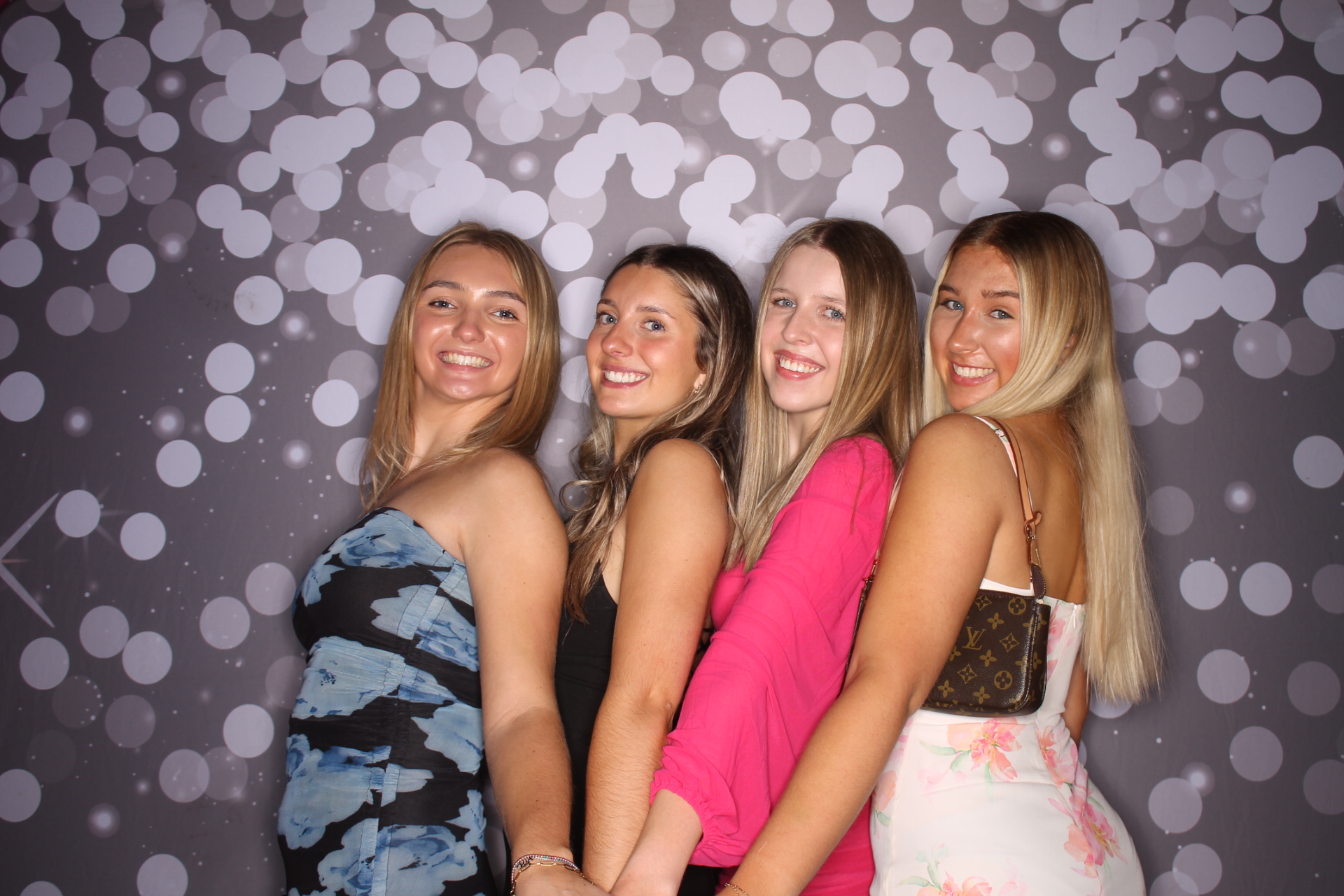 ZTA Semi Formal  | View more photos from the event at gallery.photoboothcincy.com/u/PhotoBoothCincy/ZTA-Semi-Formal