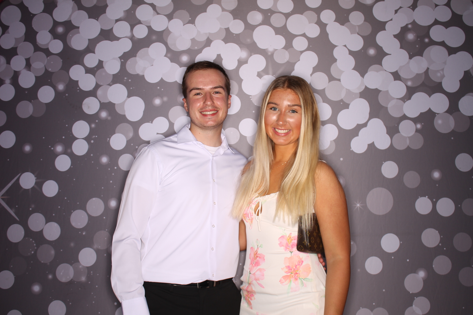 ZTA Semi Formal  | View more photos from the event at gallery.photoboothcincy.com/u/PhotoBoothCincy/ZTA-Semi-Formal