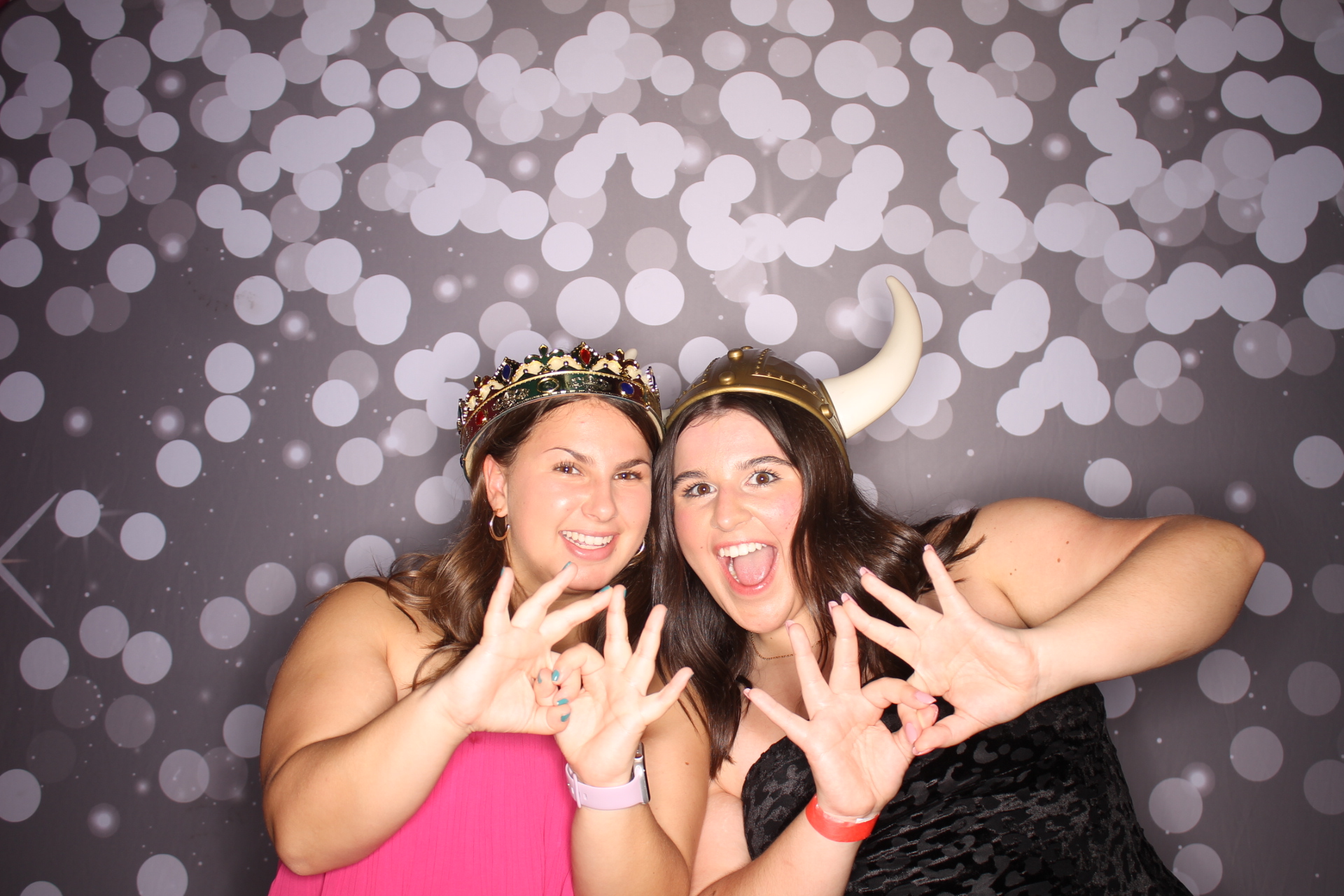 ZTA Semi Formal  | View more photos from the event at gallery.photoboothcincy.com/u/PhotoBoothCincy/ZTA-Semi-Formal