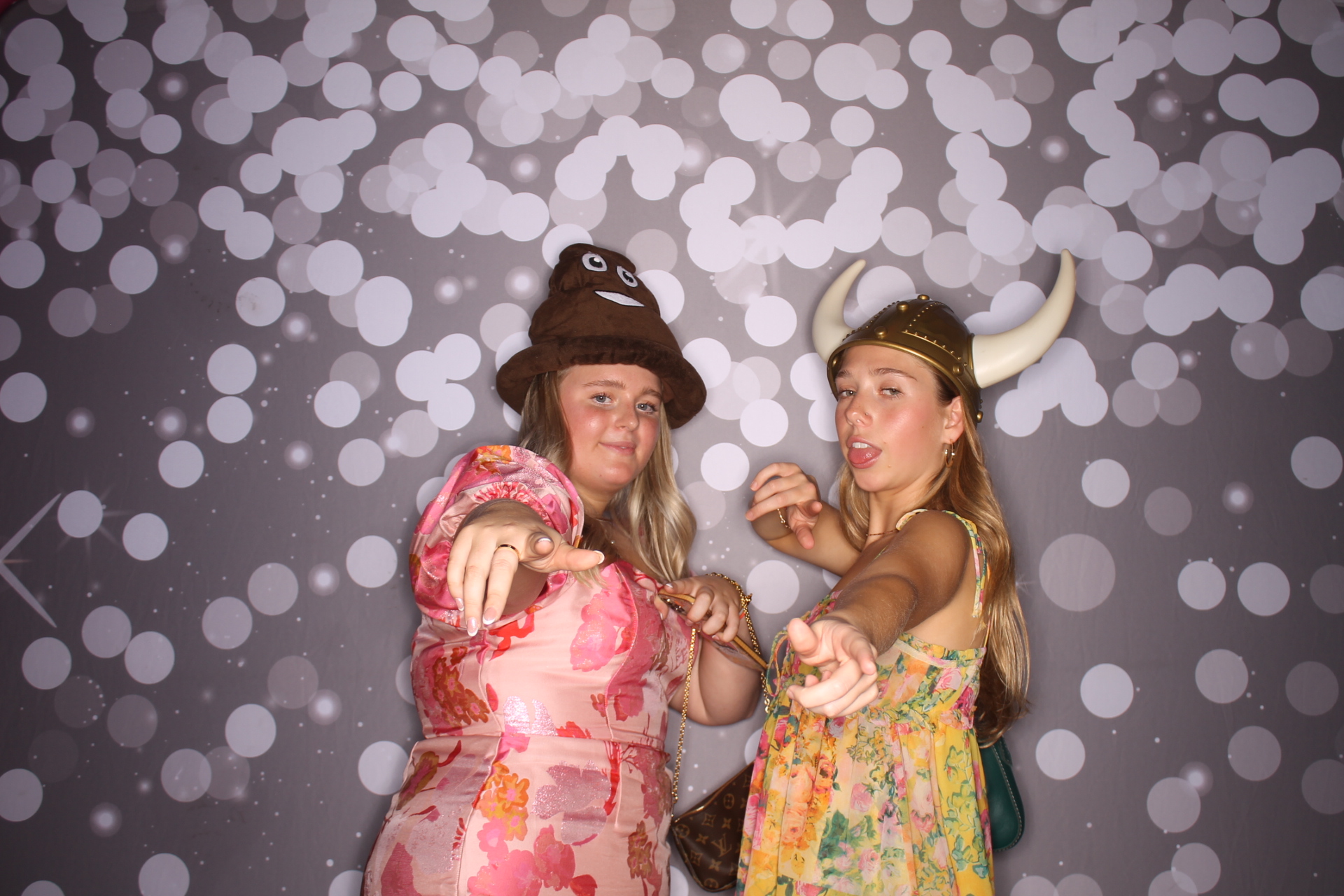 ZTA Semi Formal  | View more photos from the event at gallery.photoboothcincy.com/u/PhotoBoothCincy/ZTA-Semi-Formal