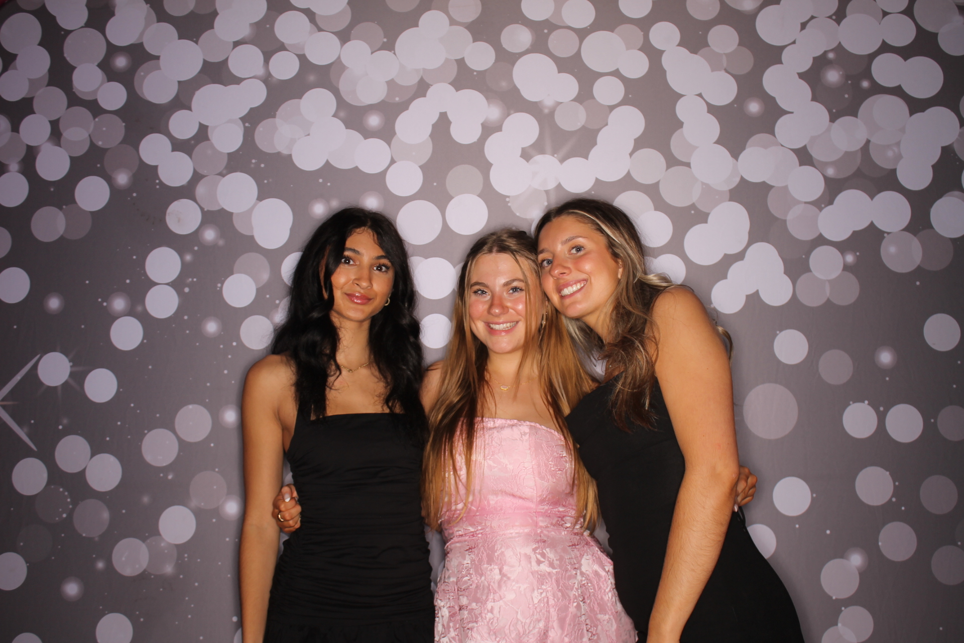 ZTA Semi Formal  | View more photos from the event at gallery.photoboothcincy.com/u/PhotoBoothCincy/ZTA-Semi-Formal