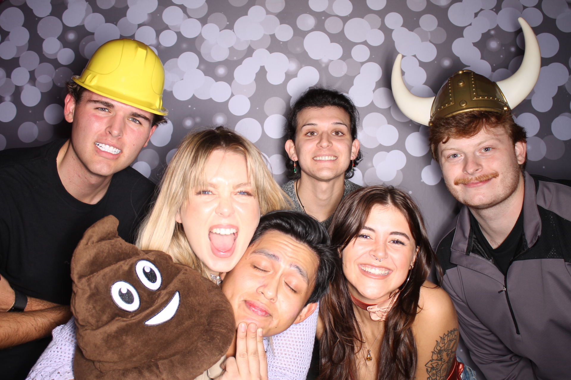 ZTA Semi Formal  | View more photos from the event at gallery.photoboothcincy.com/u/PhotoBoothCincy/ZTA-Semi-Formal