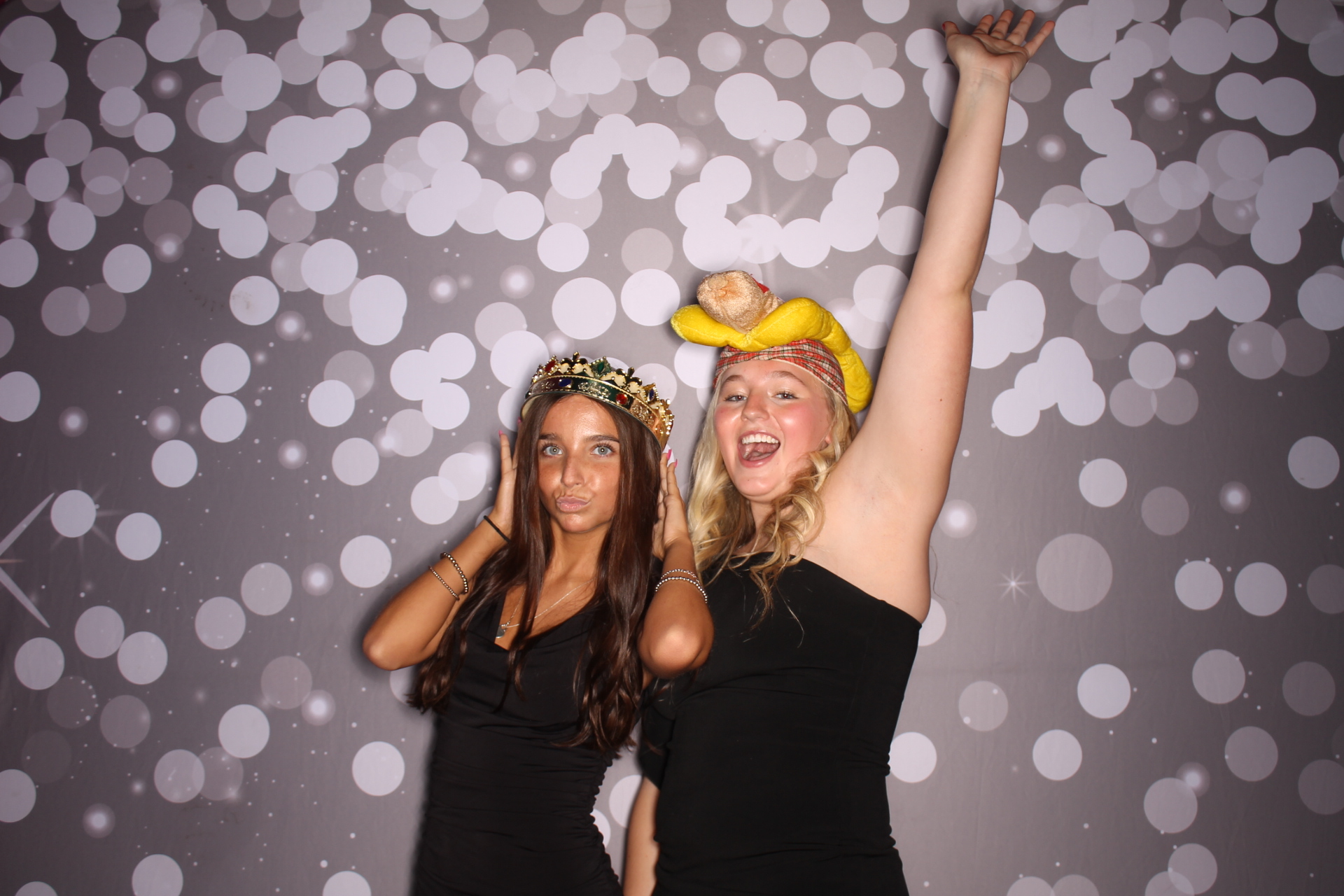 ZTA Semi Formal  | View more photos from the event at gallery.photoboothcincy.com/u/PhotoBoothCincy/ZTA-Semi-Formal
