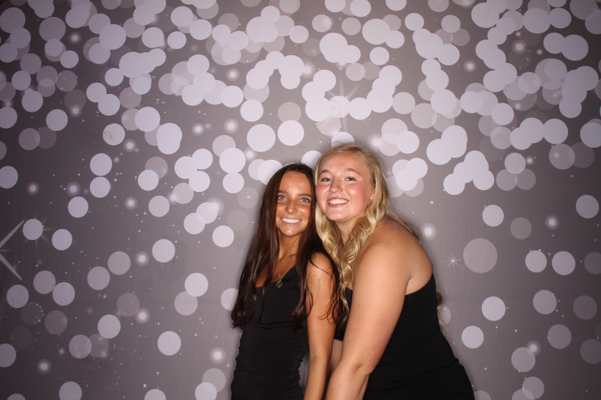 ZTA Semi Formal  | View more photos from the event at gallery.photoboothcincy.com/u/PhotoBoothCincy/ZTA-Semi-Formal
