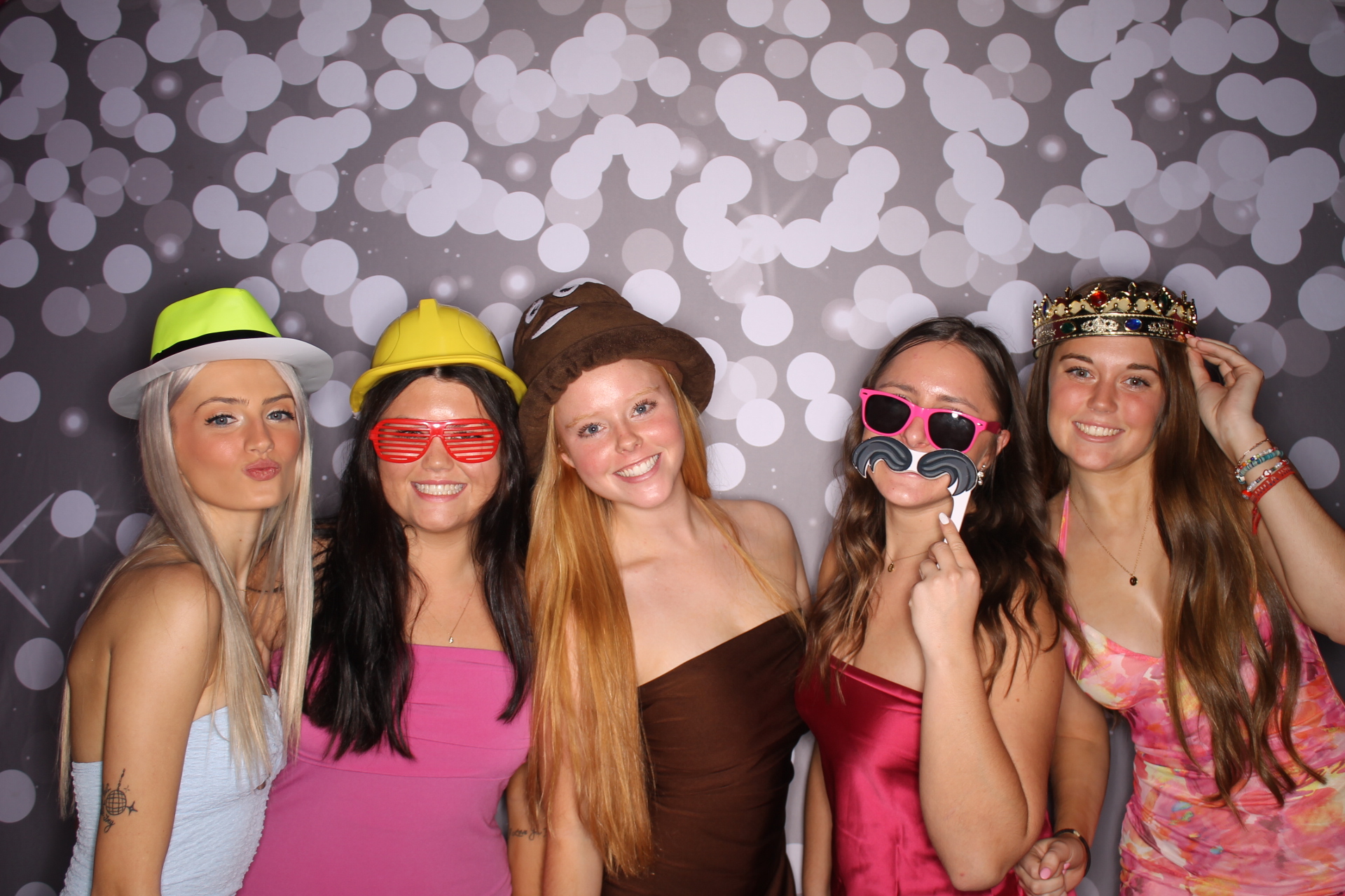 ZTA Semi Formal  | View more photos from the event at gallery.photoboothcincy.com/u/PhotoBoothCincy/ZTA-Semi-Formal