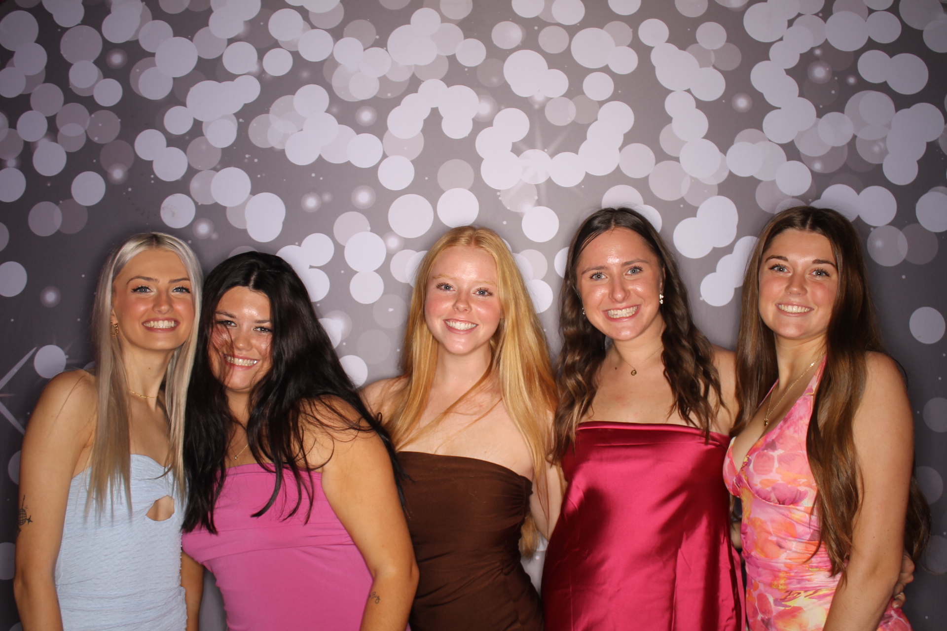 ZTA Semi Formal  | View more photos from the event at gallery.photoboothcincy.com/u/PhotoBoothCincy/ZTA-Semi-Formal
