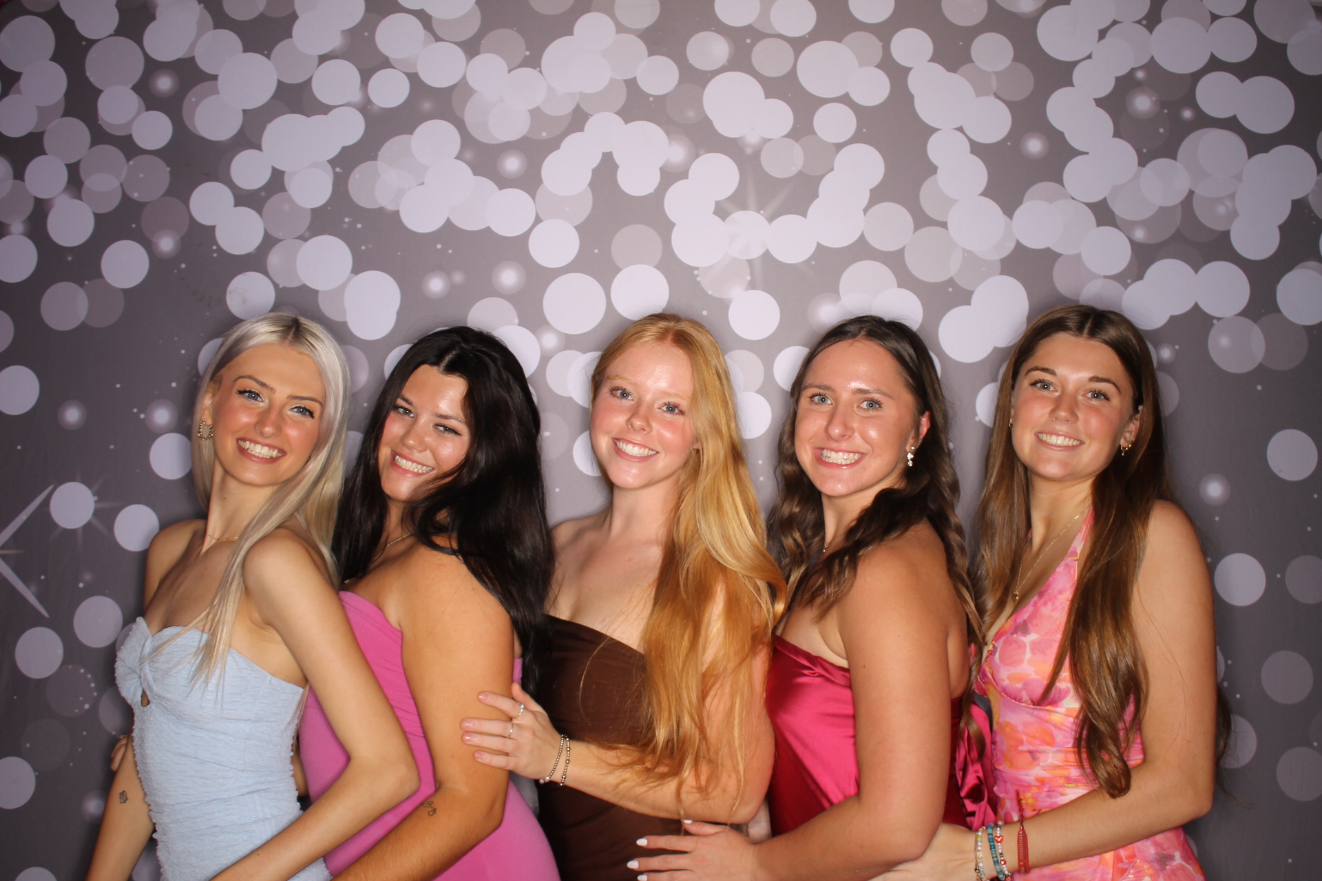 ZTA Semi Formal  | View more photos from the event at gallery.photoboothcincy.com/u/PhotoBoothCincy/ZTA-Semi-Formal