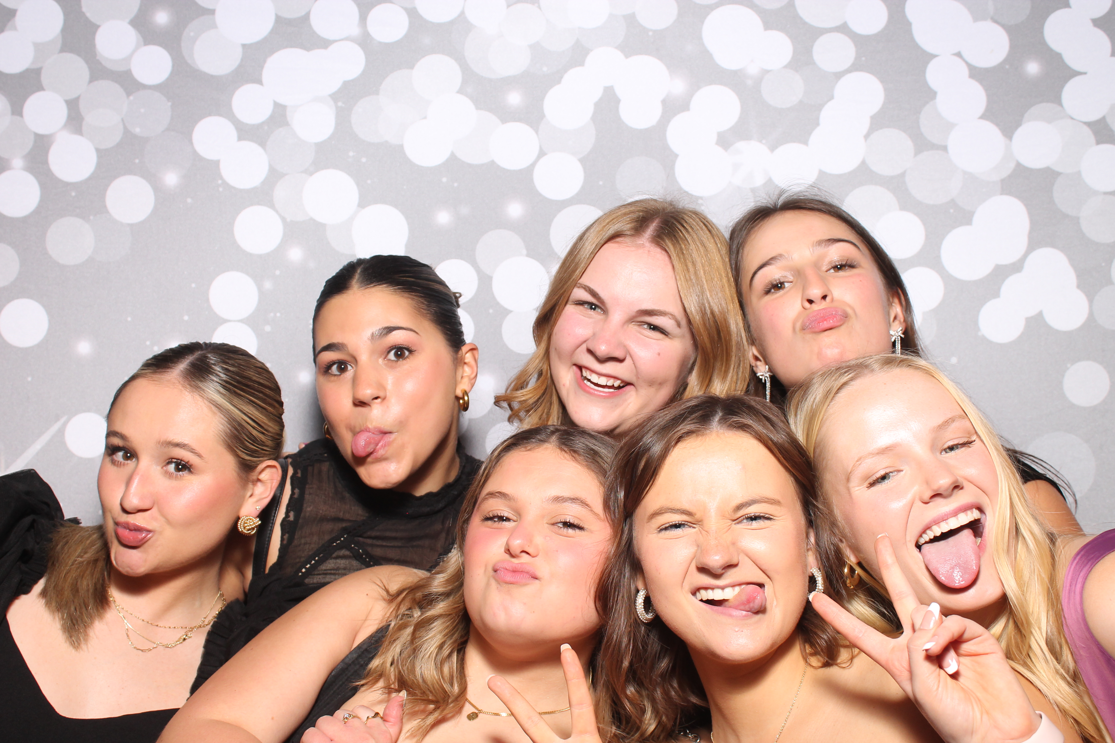 Zeta Tau Alpha Formal | View more photos from the event at gallery.photoboothcincy.com/u/PhotoBoothCincy/Zeta-Tau-Alpha-Formal