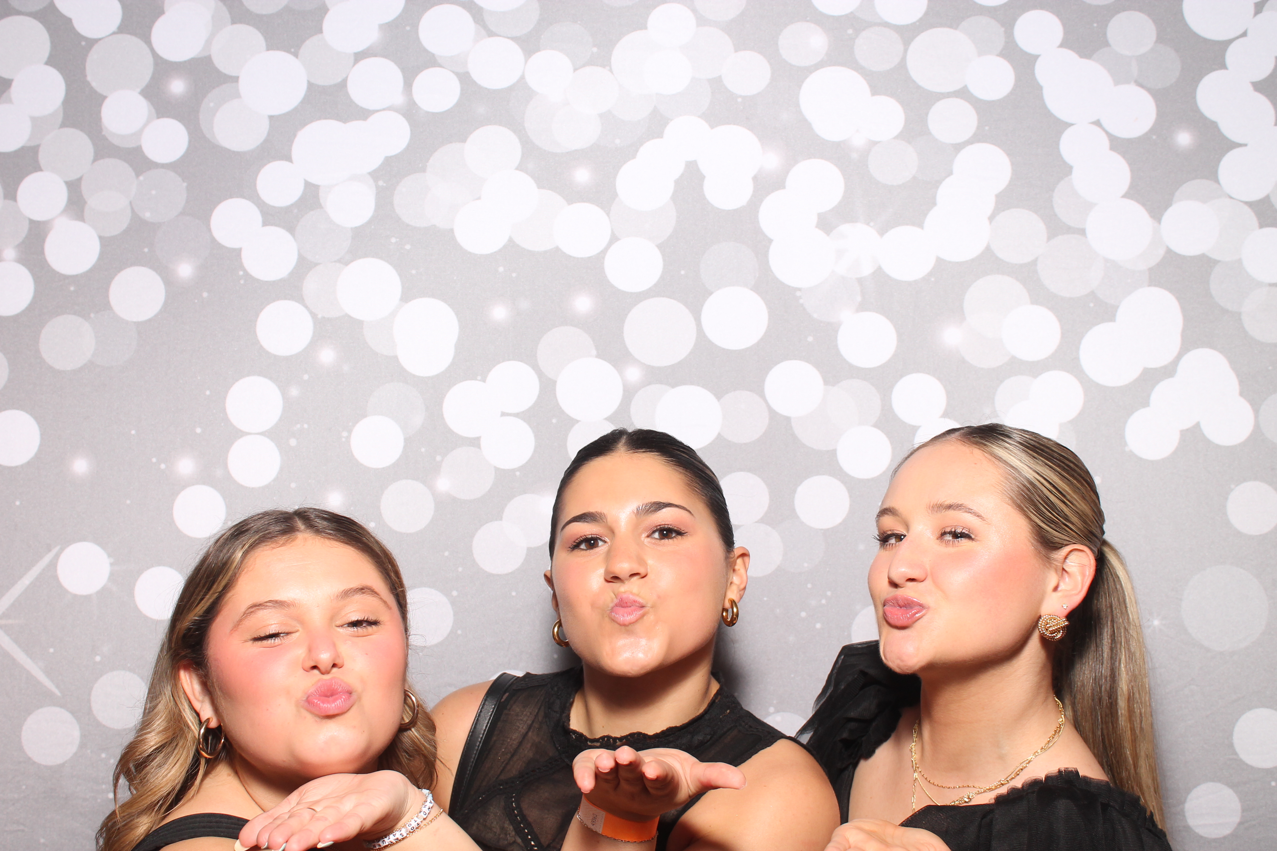 Zeta Tau Alpha Formal | View more photos from the event at gallery.photoboothcincy.com/u/PhotoBoothCincy/Zeta-Tau-Alpha-Formal