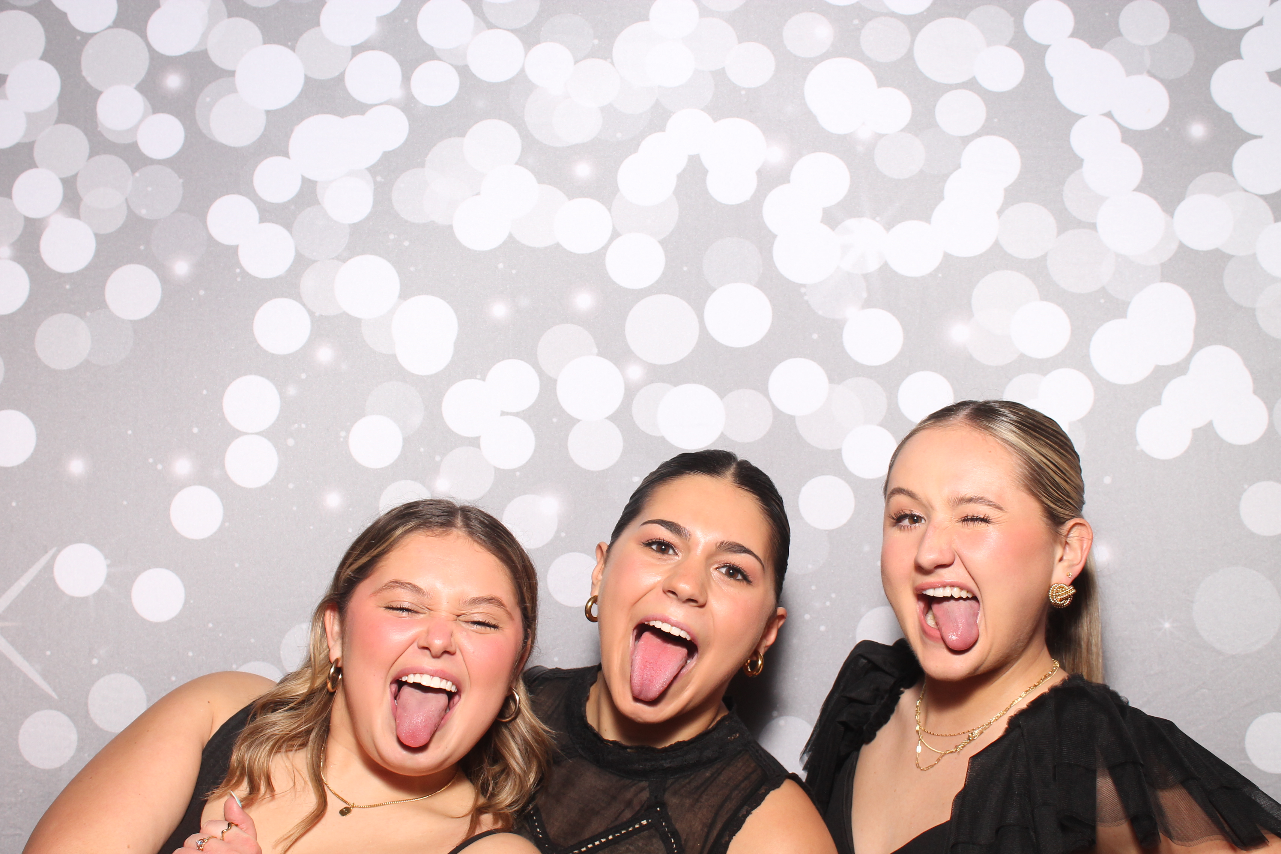 Zeta Tau Alpha Formal | View more photos from the event at gallery.photoboothcincy.com/u/PhotoBoothCincy/Zeta-Tau-Alpha-Formal