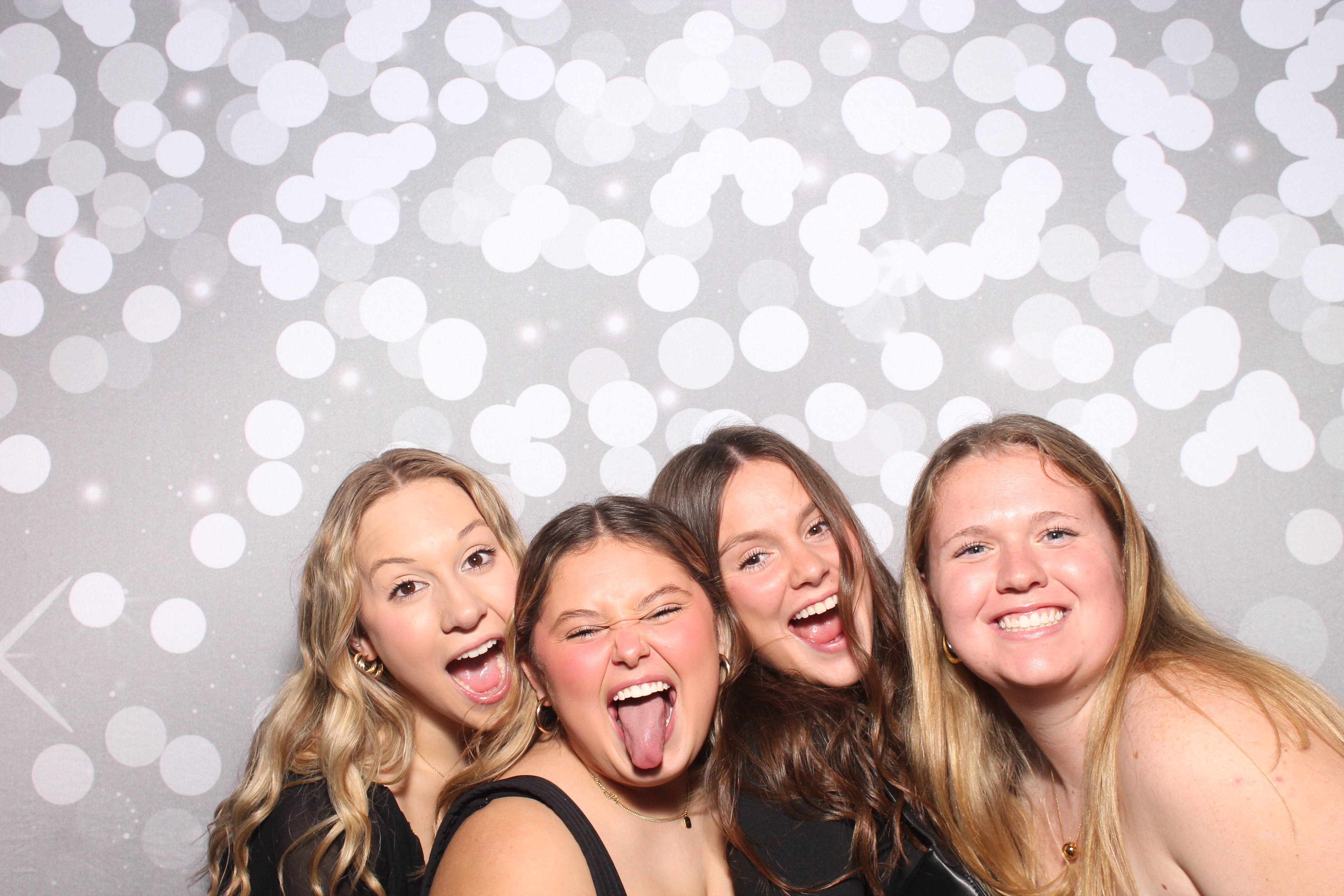 Zeta Tau Alpha Formal | View more photos from the event at gallery.photoboothcincy.com/u/PhotoBoothCincy/Zeta-Tau-Alpha-Formal-1