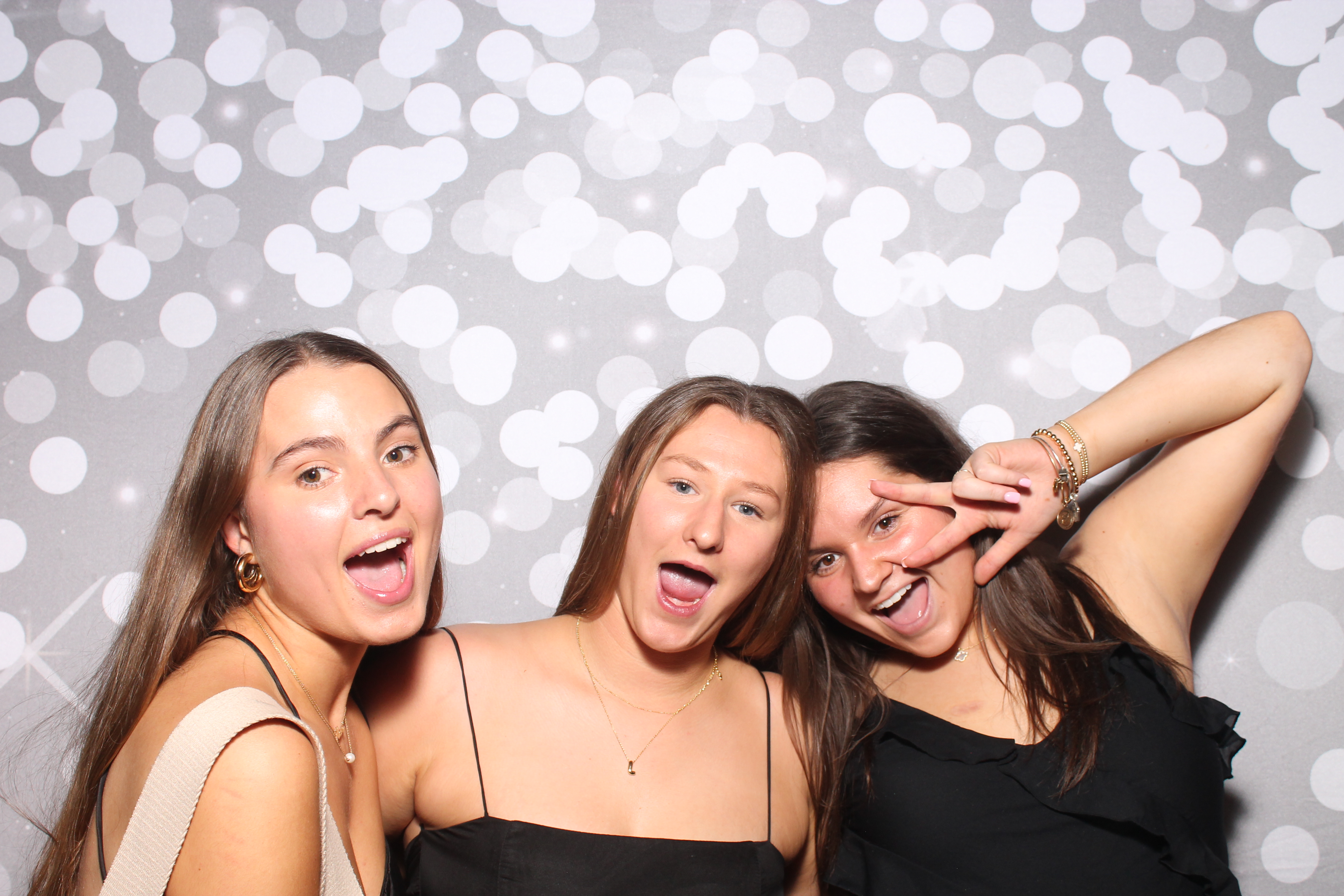 Zeta Tau Alpha Formal | View more photos from the event at gallery.photoboothcincy.com/u/PhotoBoothCincy/Zeta-Tau-Alpha-Formal