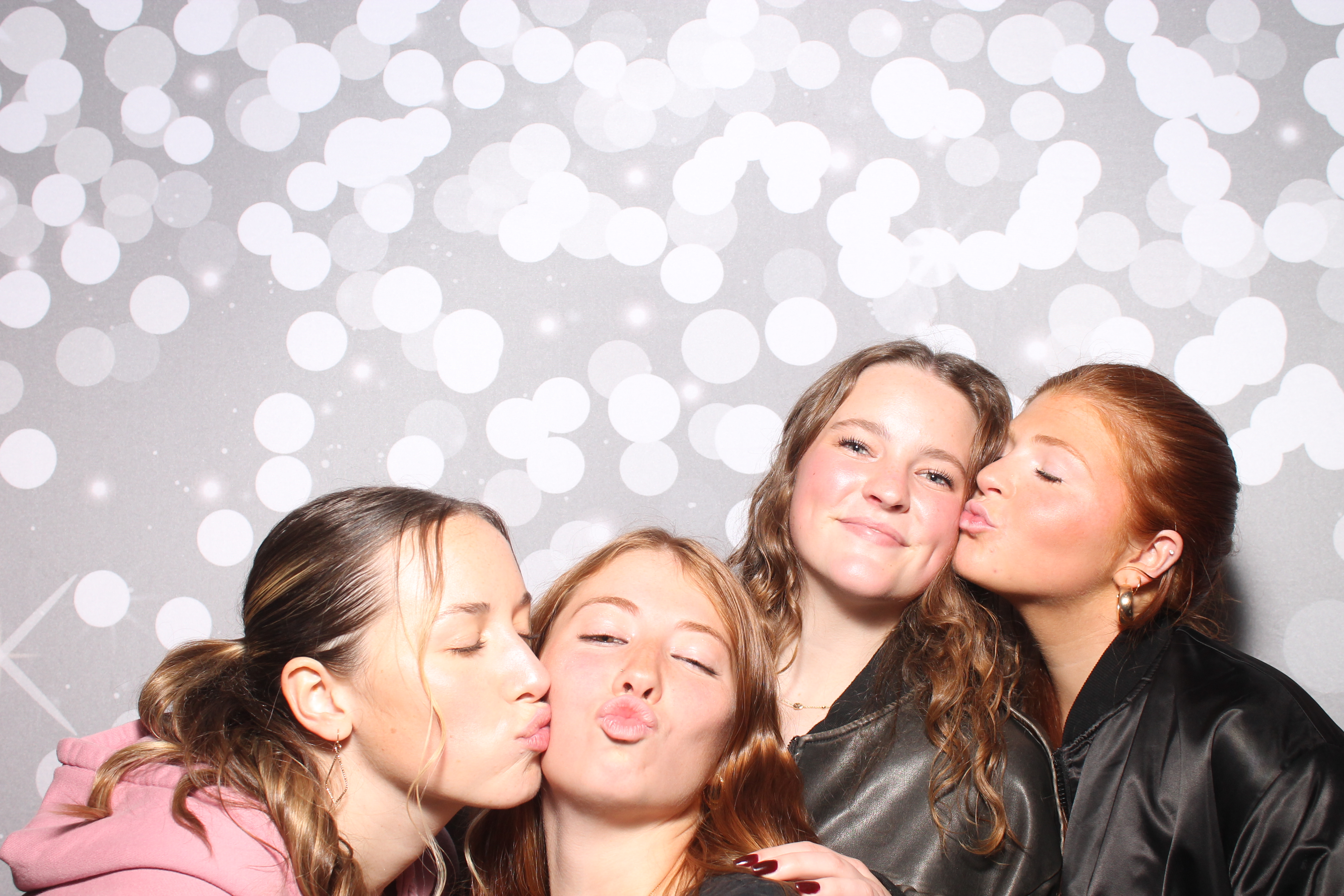 Zeta Tau Alpha Formal | View more photos from the event at gallery.photoboothcincy.com/u/PhotoBoothCincy/Zeta-Tau-Alpha-Formal-1
