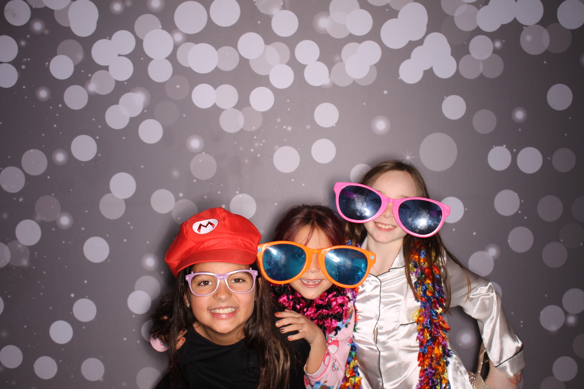 Zoey's Bat Mitzvah  | View more photos from the event at gallery.photoboothcincy.com/u/PhotoBoothCincy/Zoeys-Bat-Mitzvah