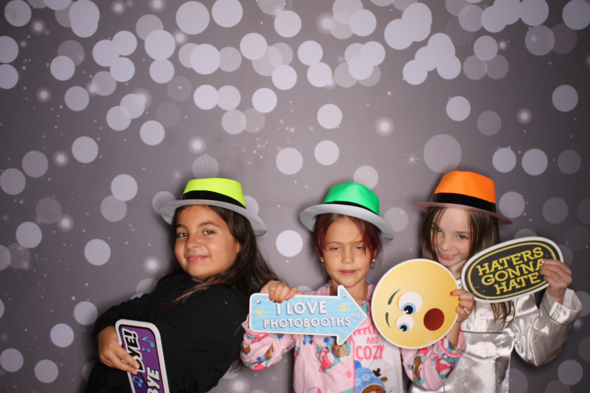 Zoey's Bat Mitzvah  | View more photos from the event at gallery.photoboothcincy.com/u/PhotoBoothCincy/Zoeys-Bat-Mitzvah