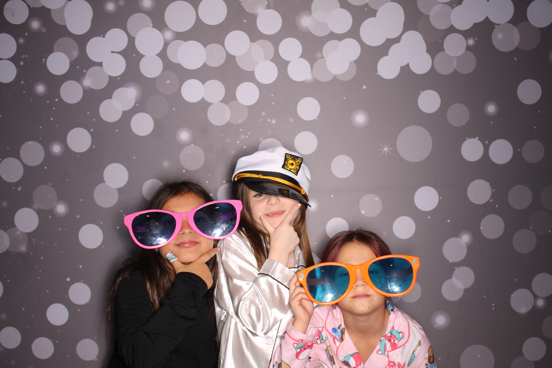 Zoey's Bat Mitzvah  | View more photos from the event at gallery.photoboothcincy.com/u/PhotoBoothCincy/Zoeys-Bat-Mitzvah