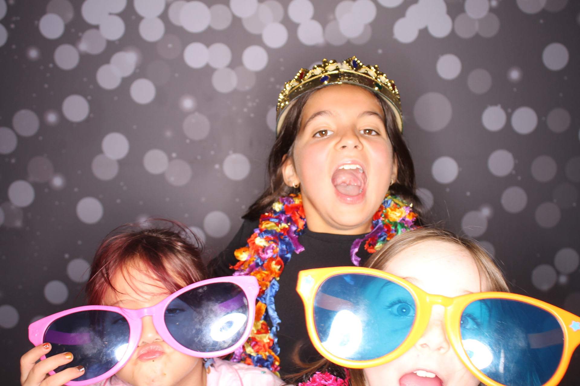 Zoey's Bat Mitzvah  | View more photos from the event at gallery.photoboothcincy.com/u/PhotoBoothCincy/Zoeys-Bat-Mitzvah
