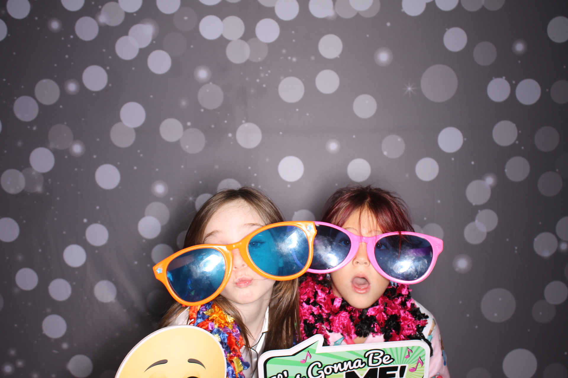 Zoey's Bat Mitzvah  | View more photos from the event at gallery.photoboothcincy.com/u/PhotoBoothCincy/Zoeys-Bat-Mitzvah