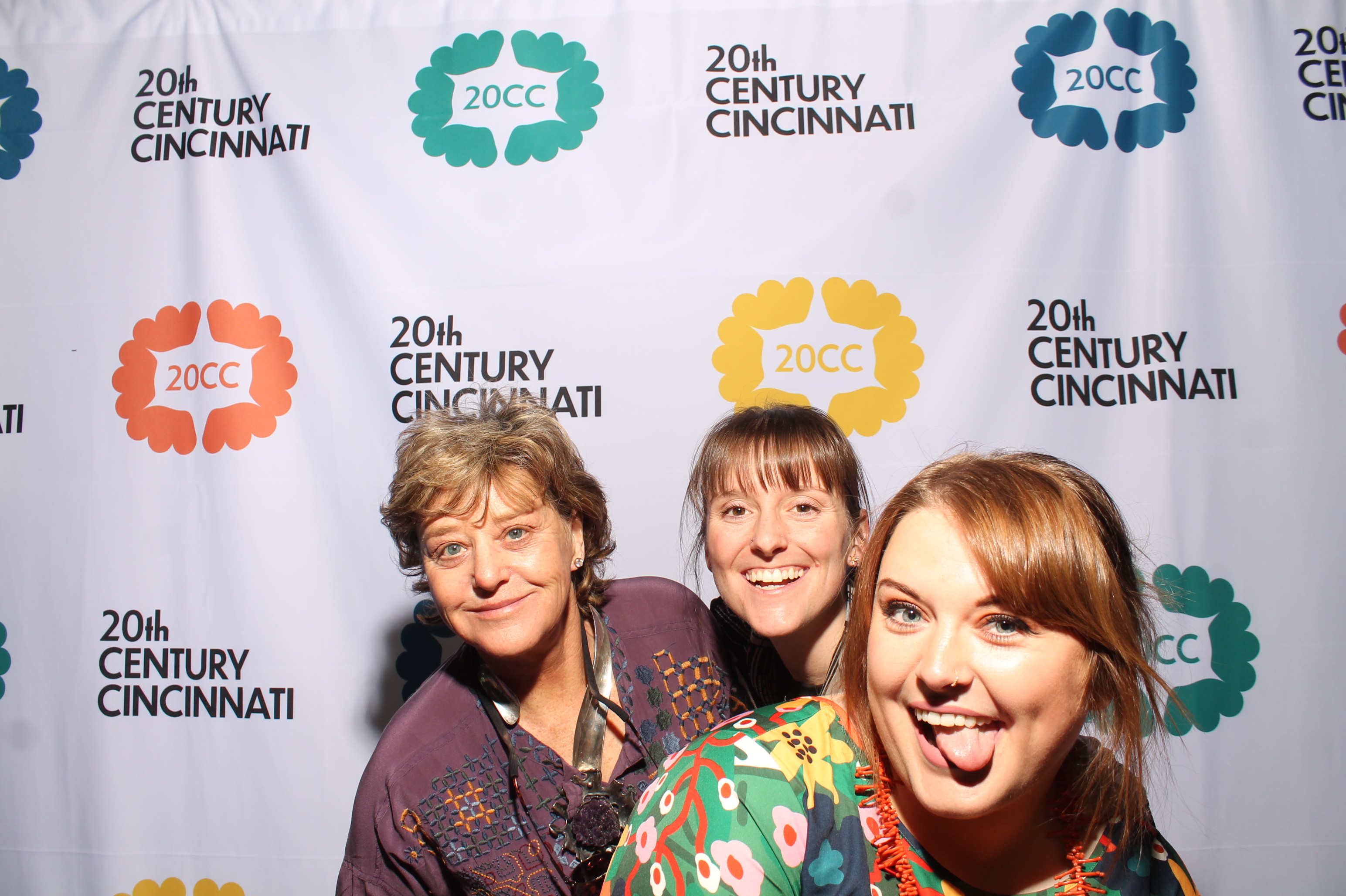 20th Centry Cincinnati | View more photos from the event at gallery.photoboothcincy.com/u/PhotoBoothCincy/20th-Centry-Cincinnati