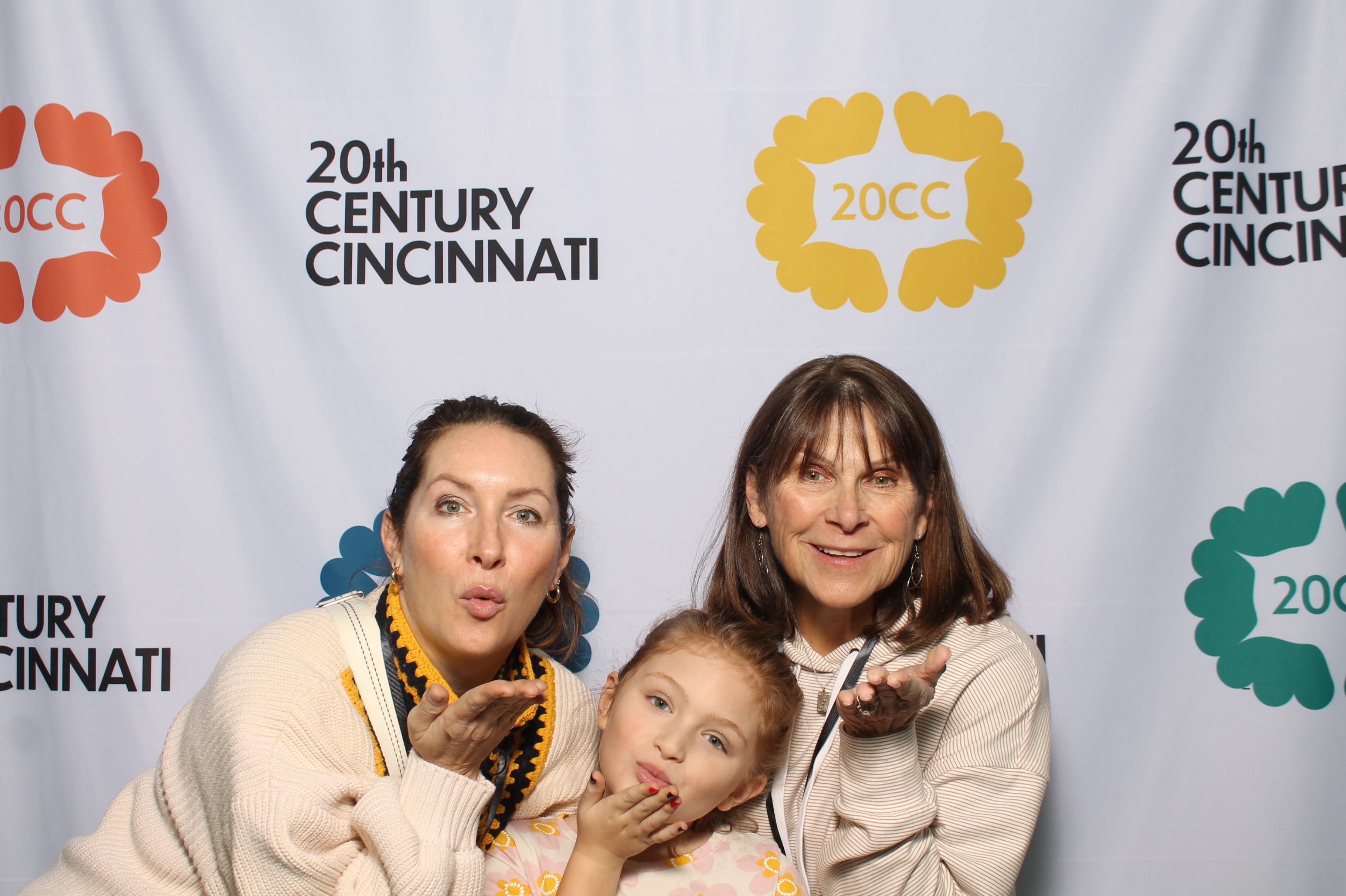 20th Centry Cincinnati | View more photos from the event at gallery.photoboothcincy.com/u/PhotoBoothCincy/20th-Centry-Cincinnati