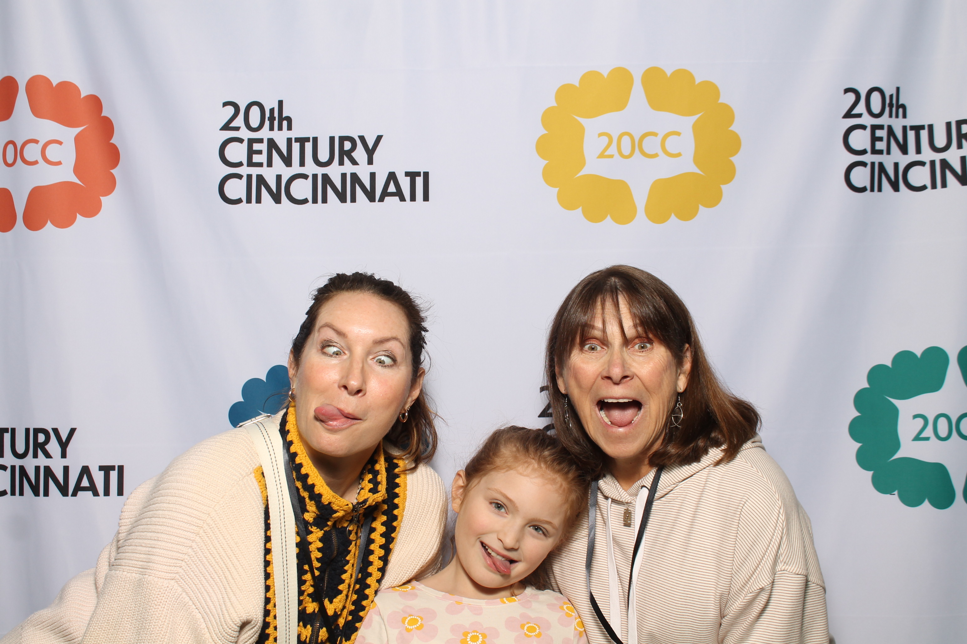 20th Centry Cincinnati | View more photos from the event at gallery.photoboothcincy.com/u/PhotoBoothCincy/20th-Centry-Cincinnati