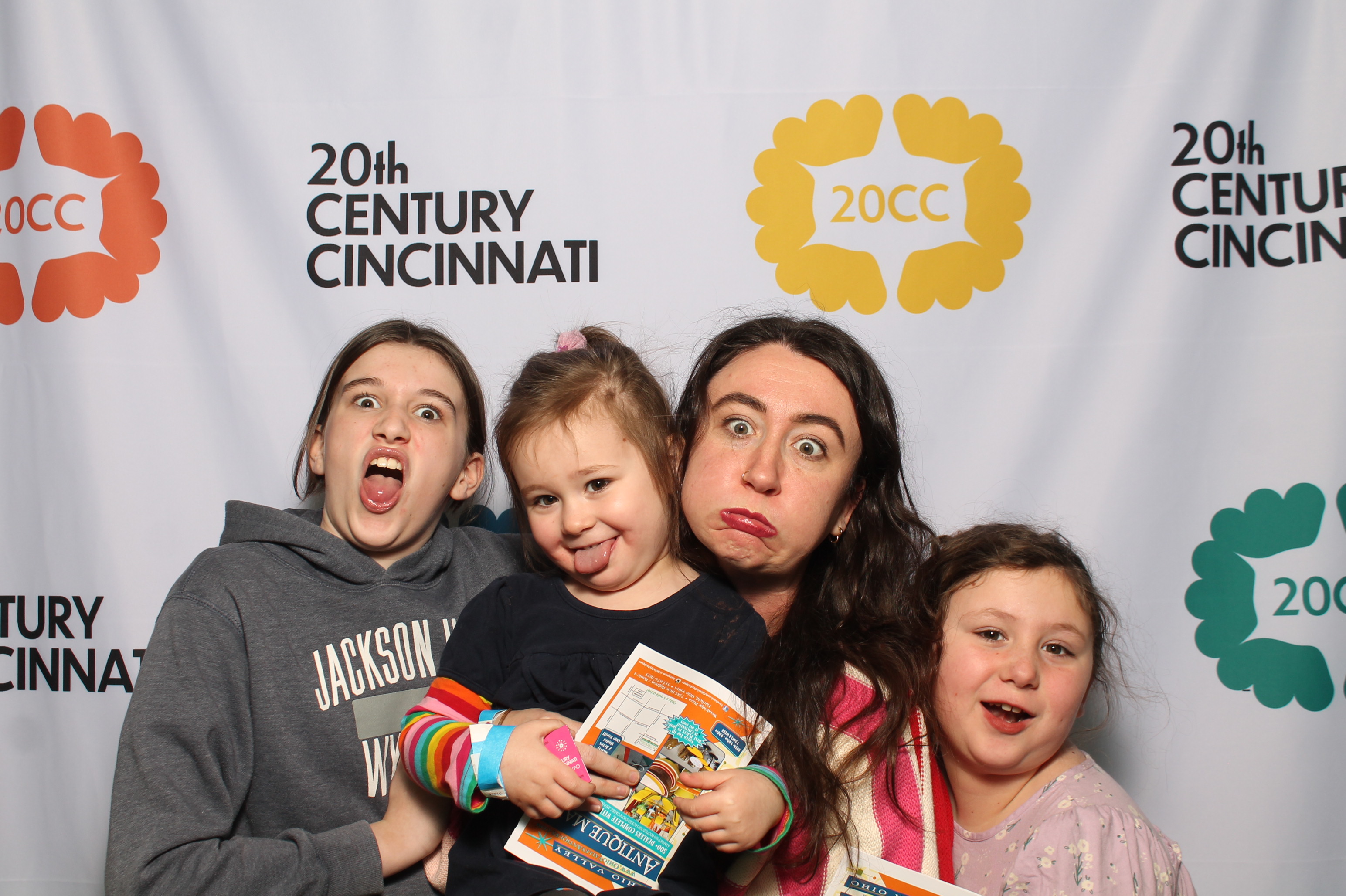 20th Centry Cincinnati | View more photos from the event at gallery.photoboothcincy.com/u/PhotoBoothCincy/20th-Centry-Cincinnati