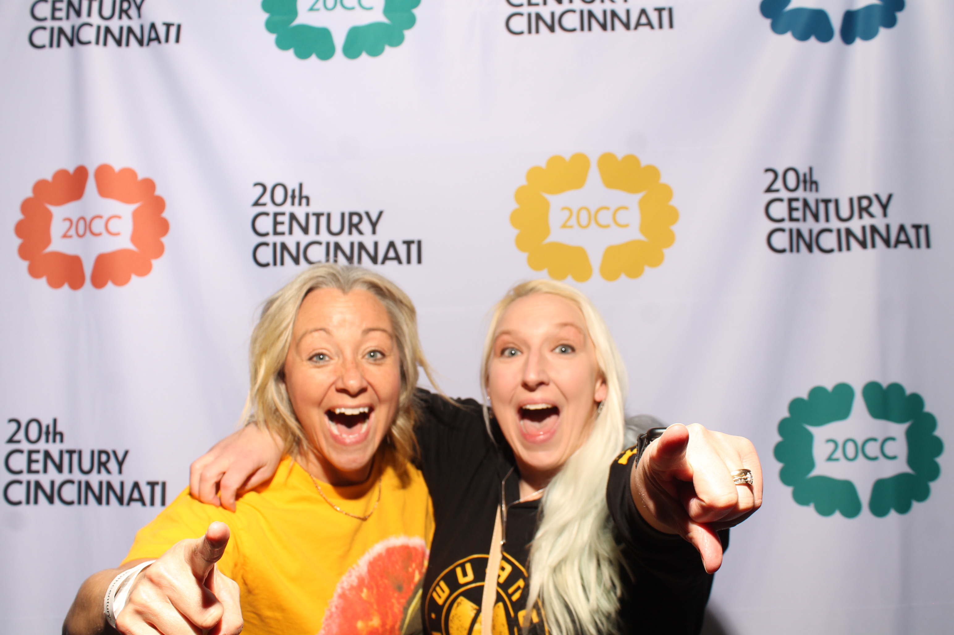 20th Centry Cincinnati | View more photos from the event at gallery.photoboothcincy.com/u/PhotoBoothCincy/20th-Centry-Cincinnati