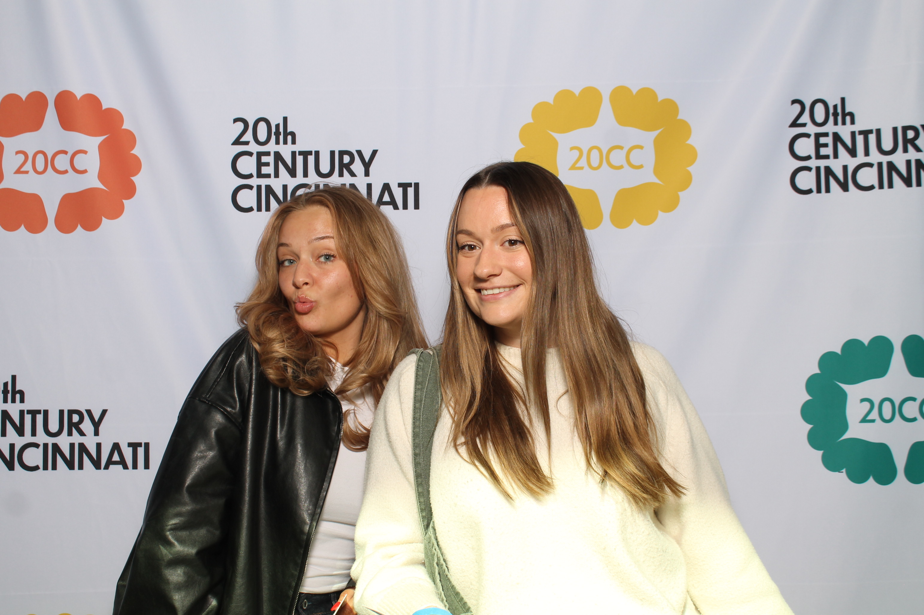 20th Centry Cincinnati | View more photos from the event at gallery.photoboothcincy.com/u/PhotoBoothCincy/20th-Centry-Cincinnati