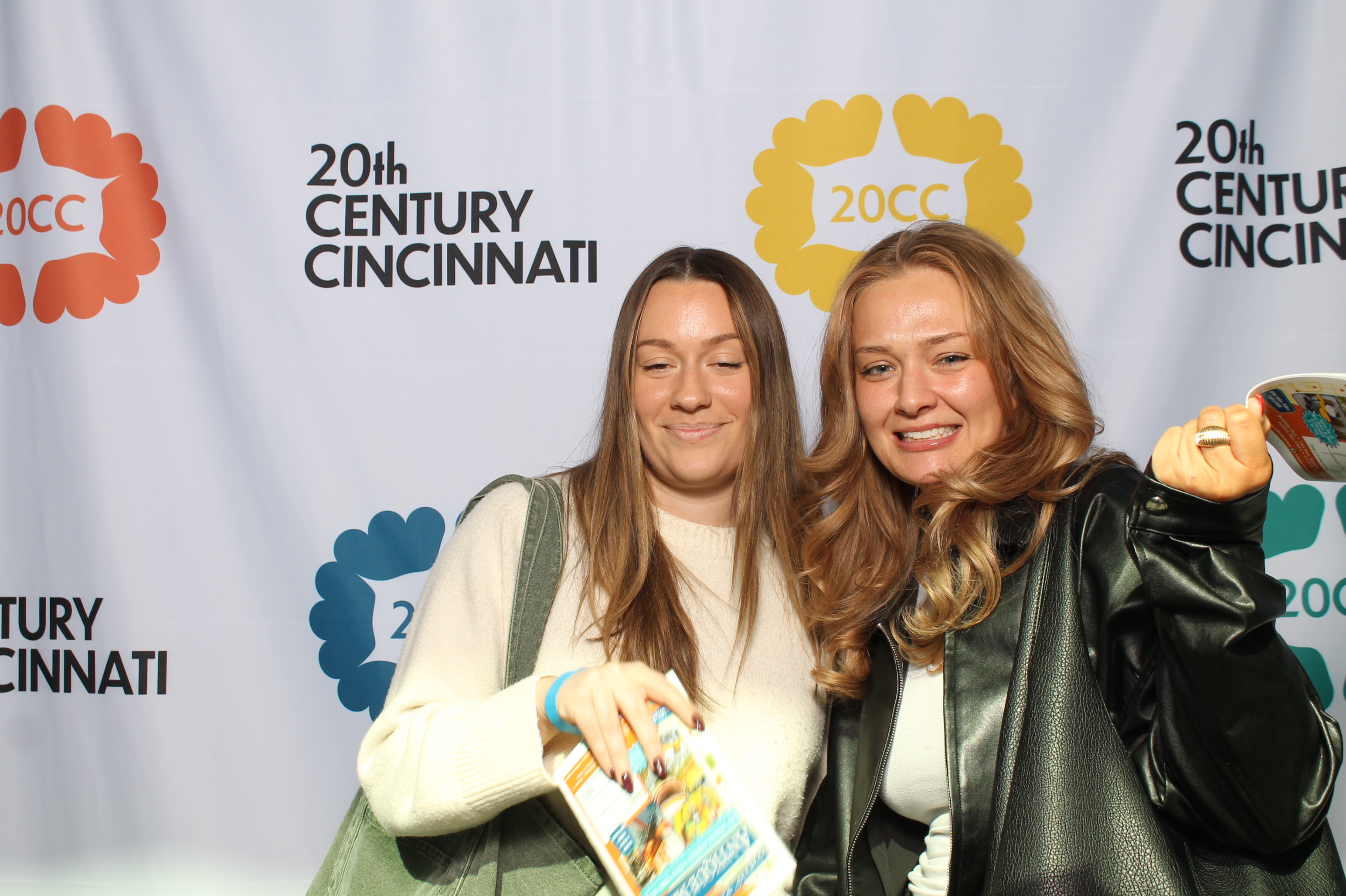 20th Centry Cincinnati | View more photos from the event at gallery.photoboothcincy.com/u/PhotoBoothCincy/20th-Centry-Cincinnati