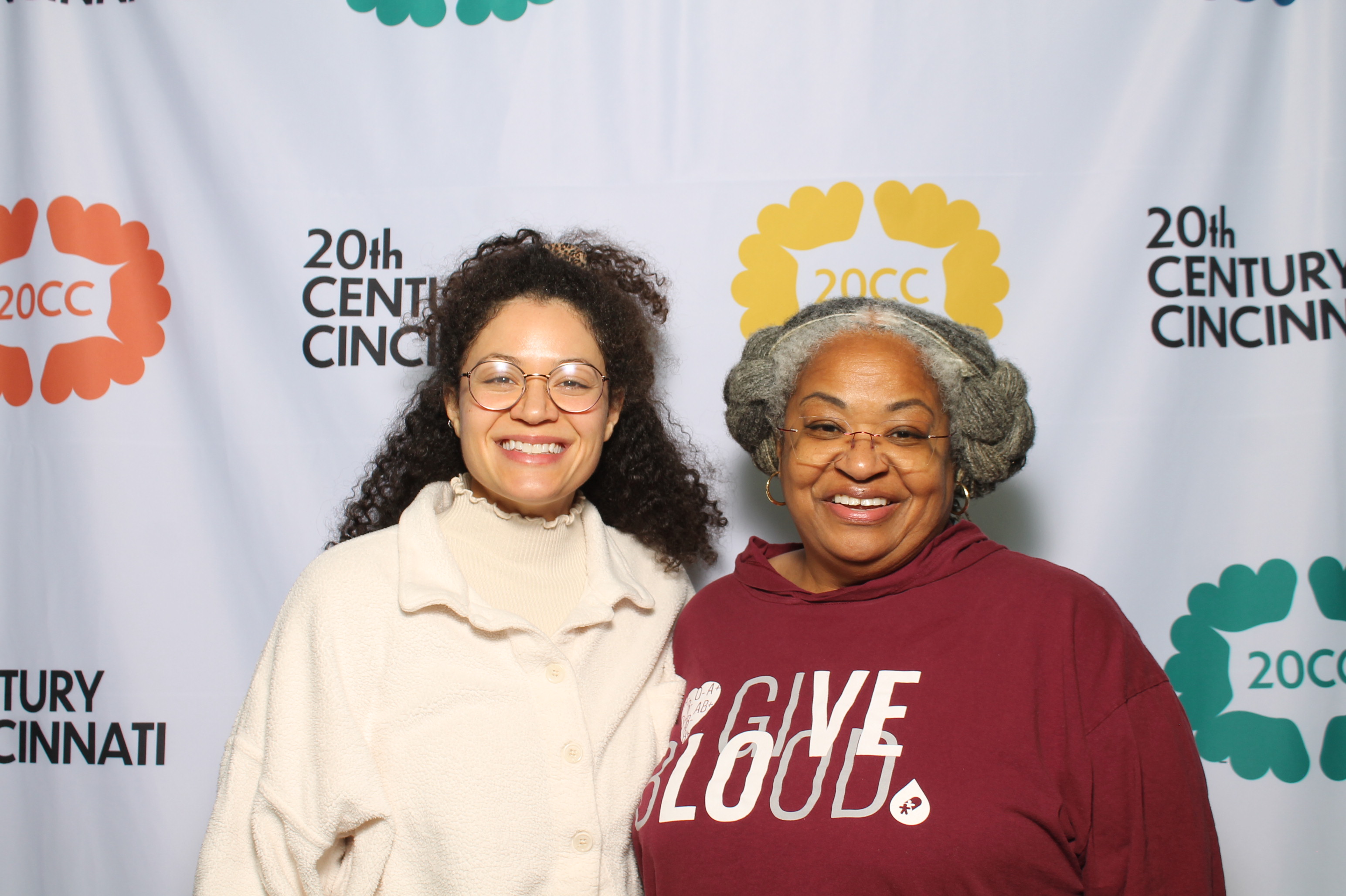20th Centry Cincinnati | View more photos from the event at gallery.photoboothcincy.com/u/PhotoBoothCincy/20th-Centry-Cincinnati