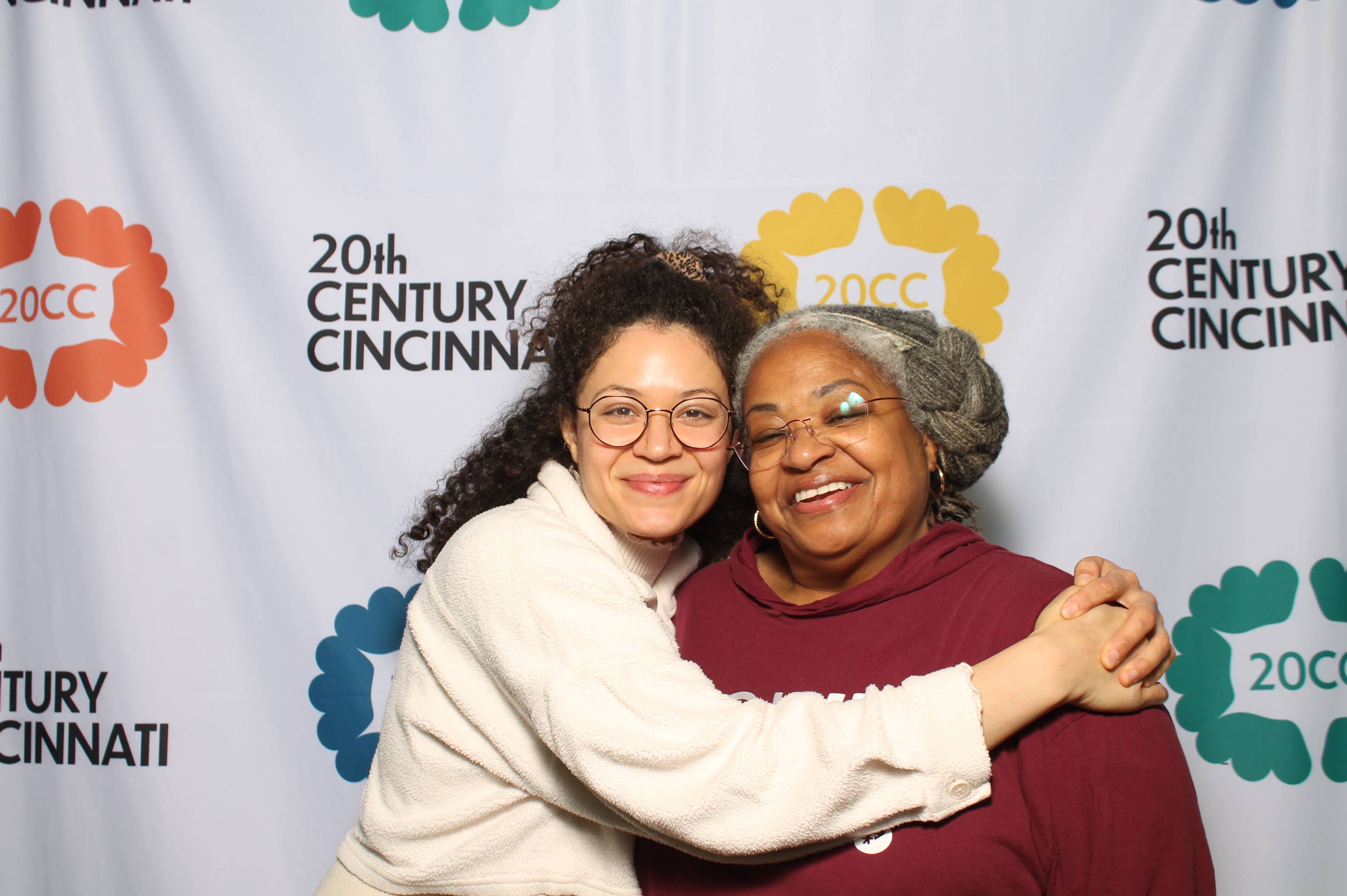 20th Centry Cincinnati | View more photos from the event at gallery.photoboothcincy.com/u/PhotoBoothCincy/20th-Centry-Cincinnati