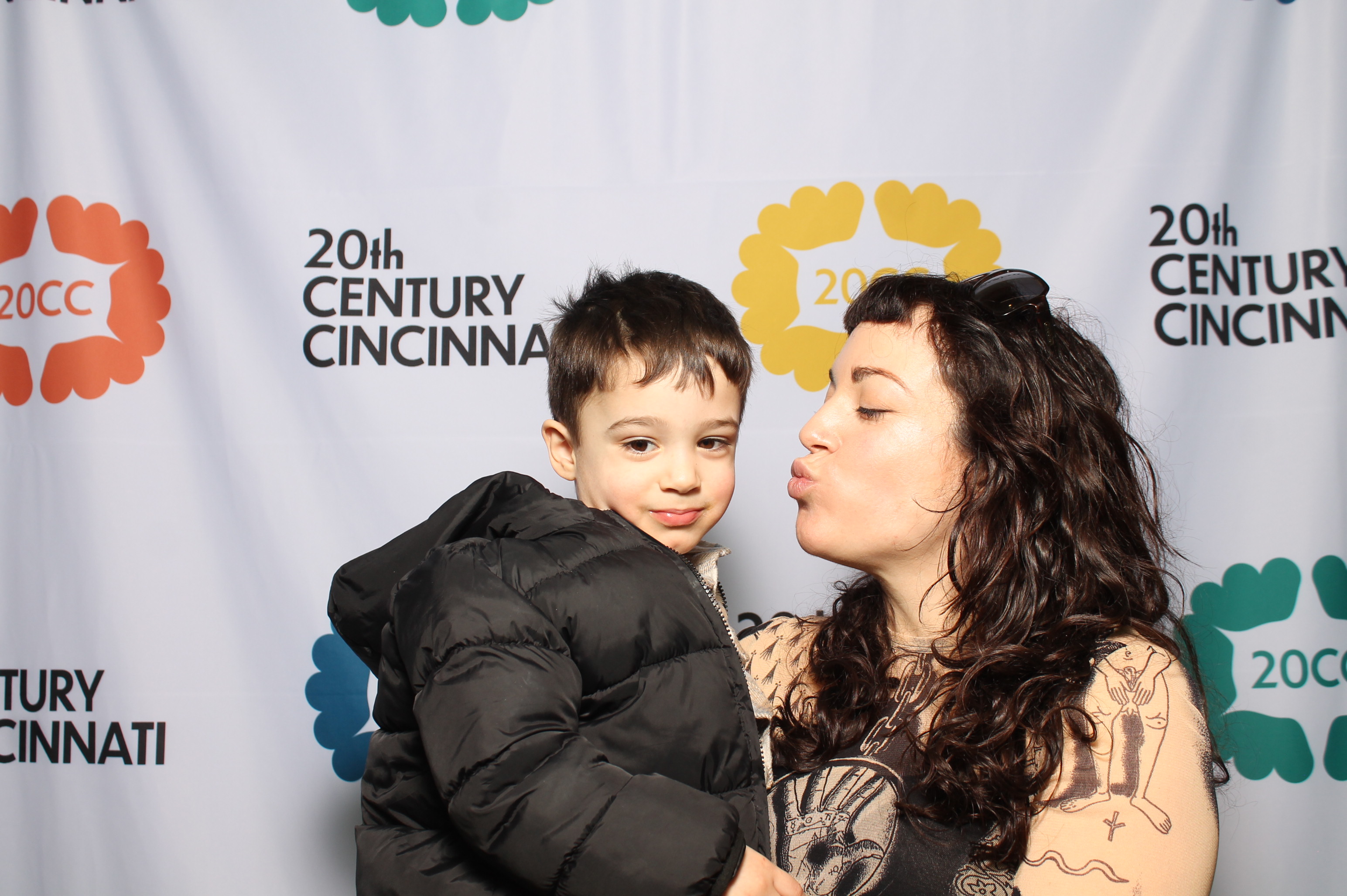 20th Centry Cincinnati | View more photos from the event at gallery.photoboothcincy.com/u/PhotoBoothCincy/20th-Centry-Cincinnati