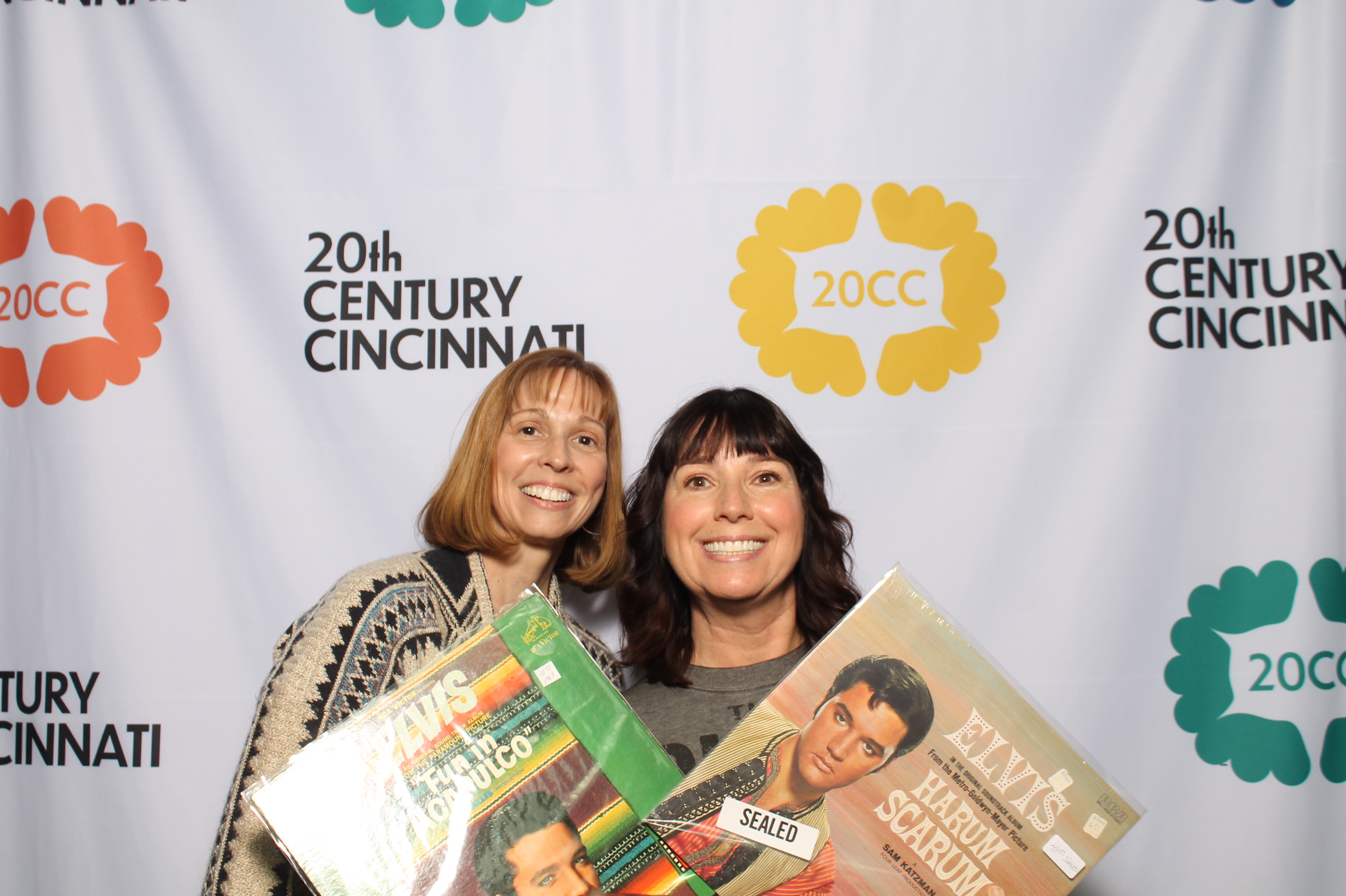 20th Centry Cincinnati | View more photos from the event at gallery.photoboothcincy.com/u/PhotoBoothCincy/20th-Centry-Cincinnati